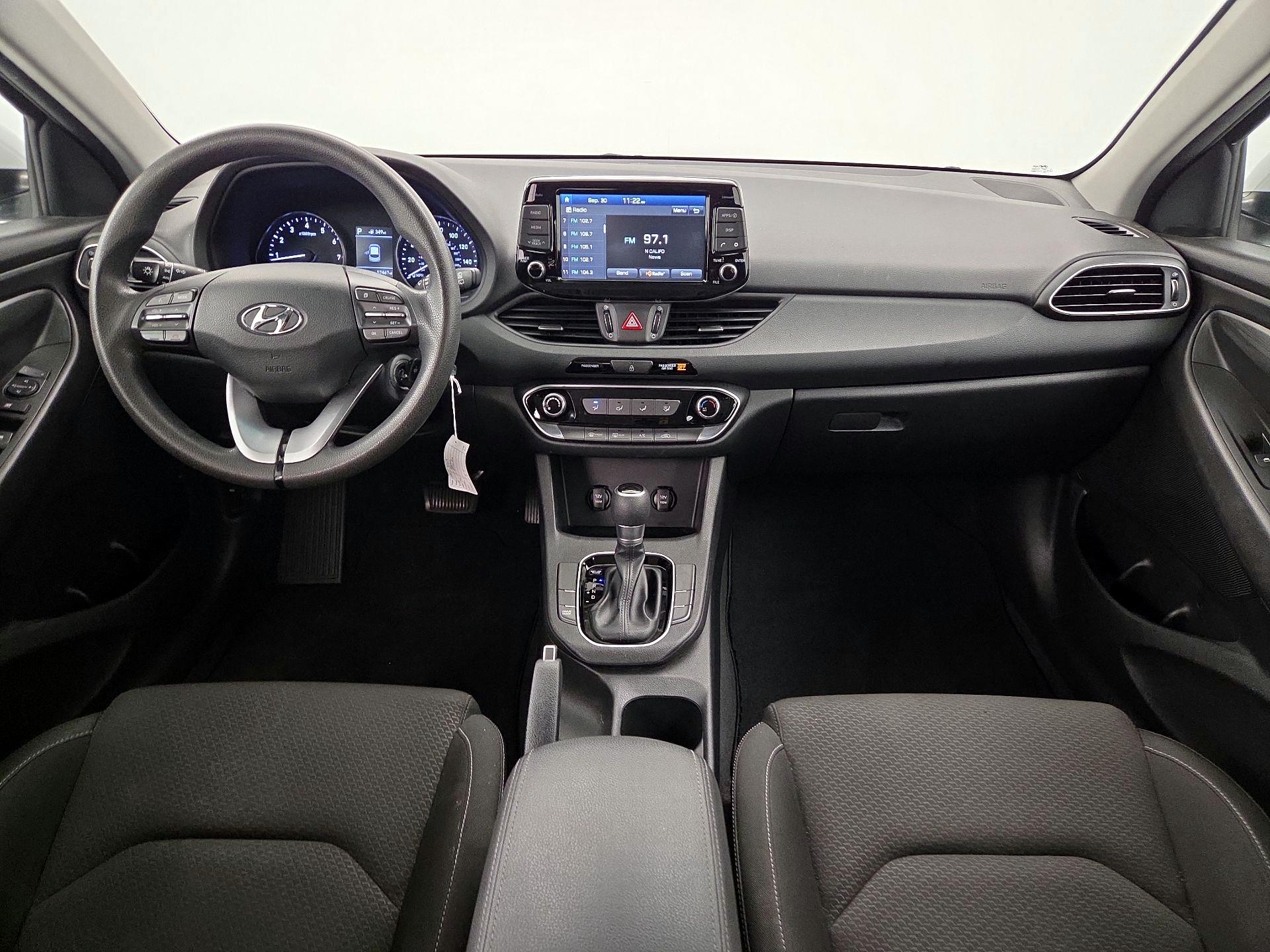 Thumbnail: 2019 Hyundai Elantra - 9