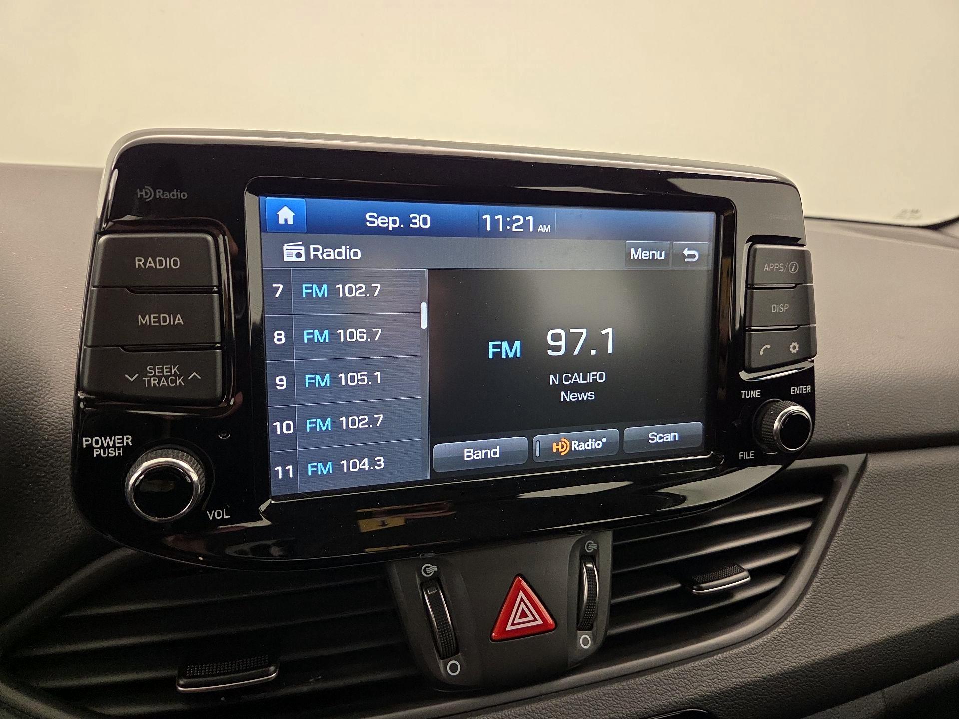 Thumbnail: 2019 Hyundai Elantra - 15