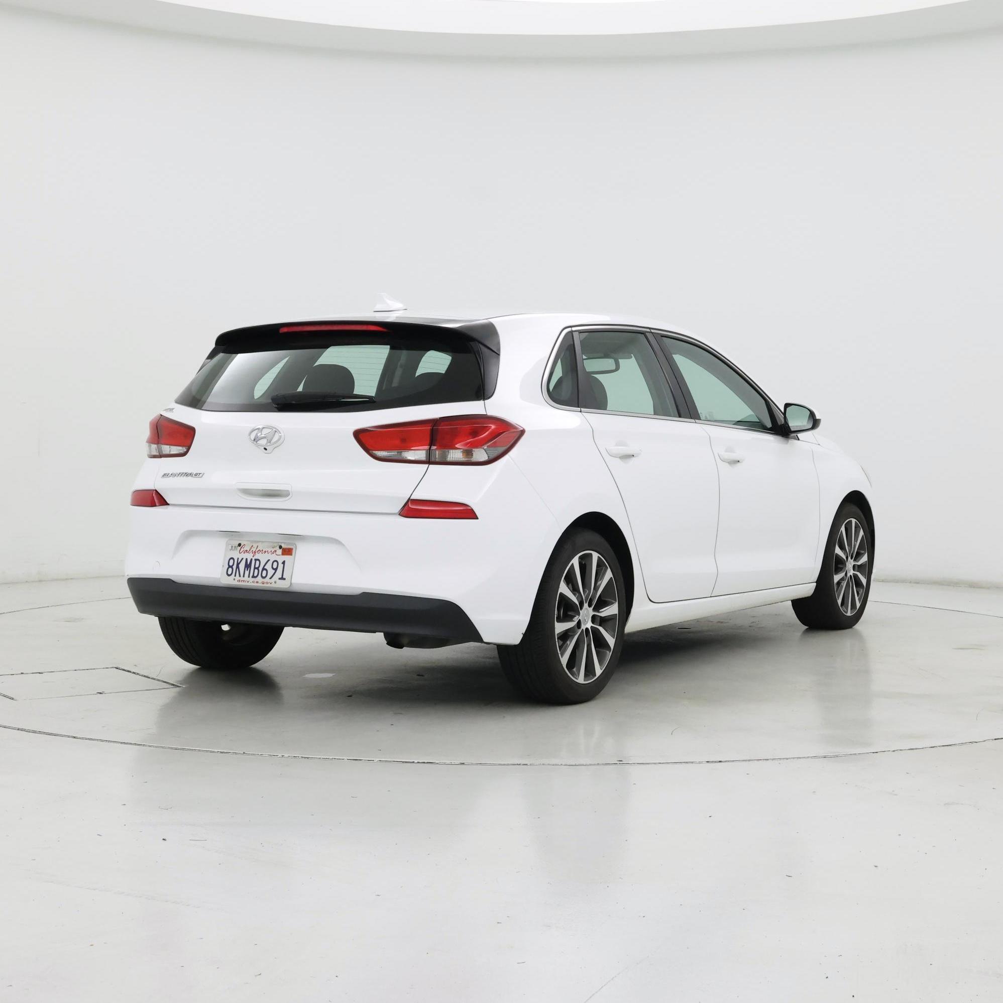 Thumbnail: 2019 Hyundai Elantra - 8