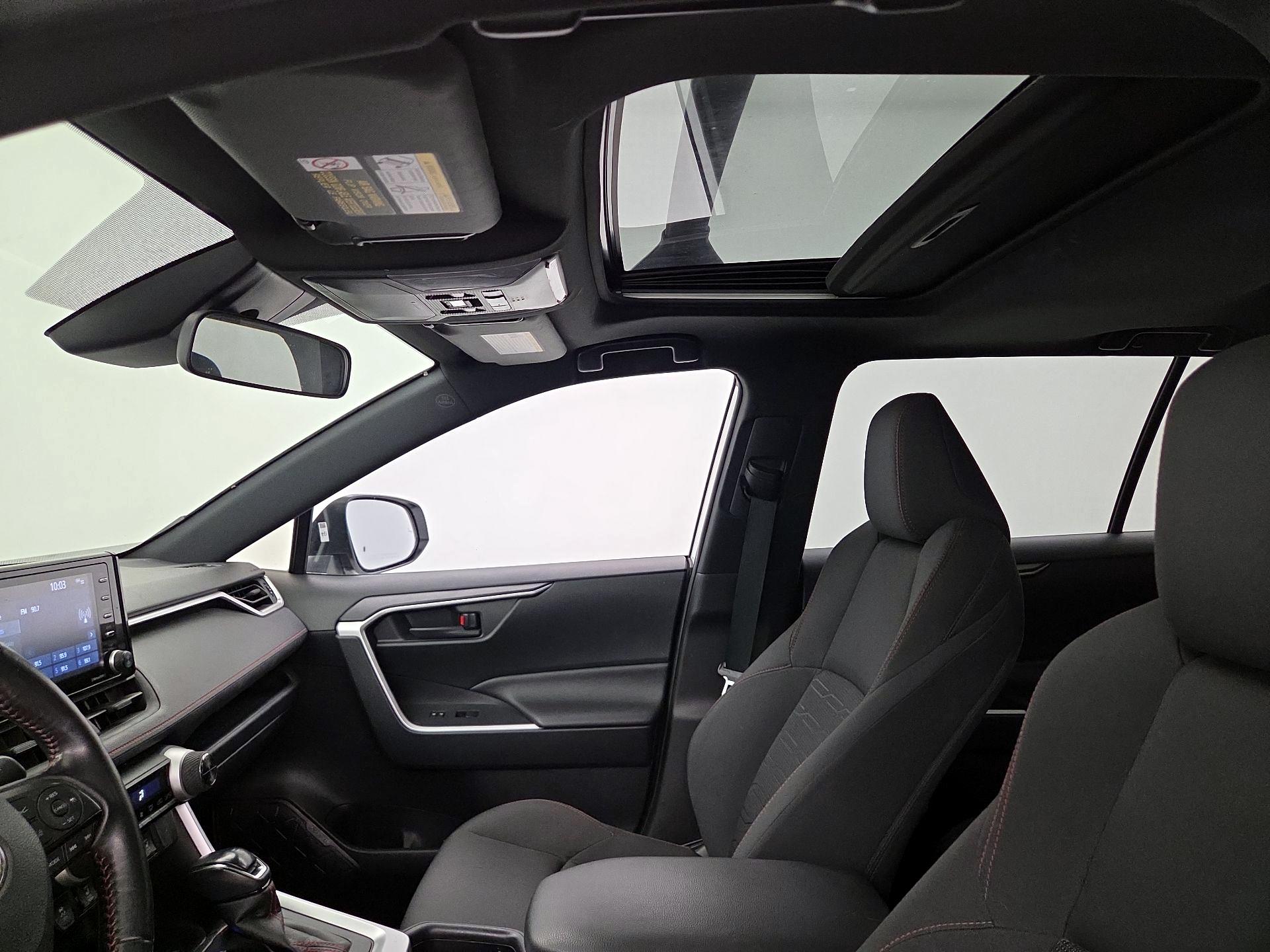 Thumbnail: 2021 Toyota RAV4 - 19