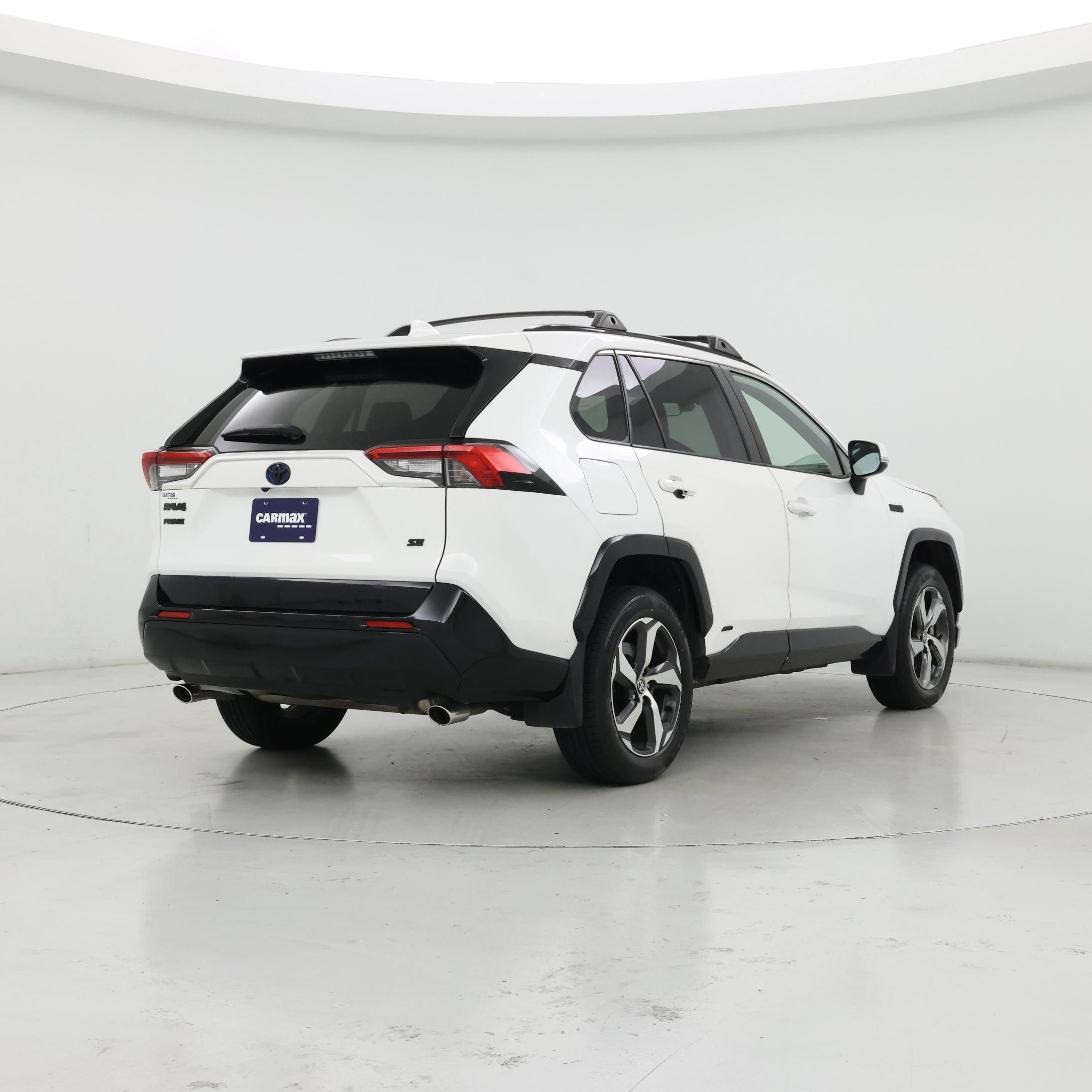 Thumbnail: 2021 Toyota RAV4 - 8