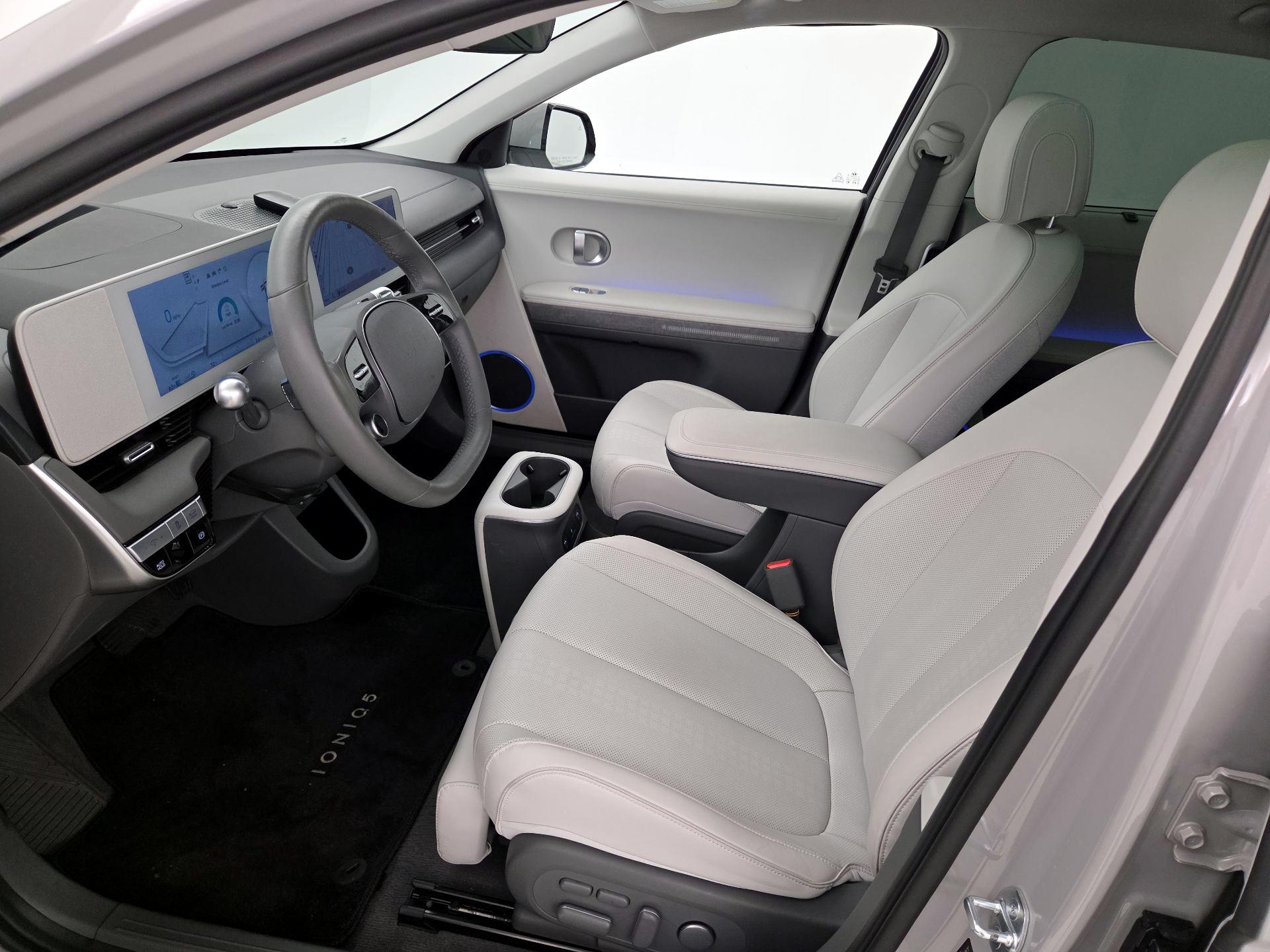 Thumbnail: 2023 Hyundai Ioniq 5 - 11