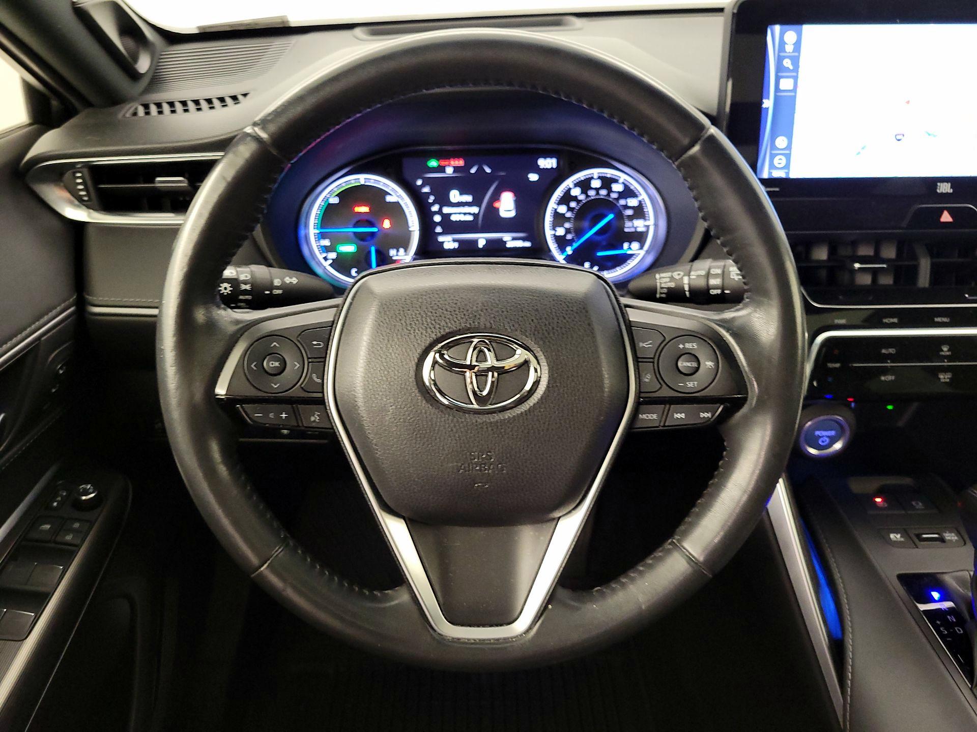 Thumbnail: 2022 Toyota Venza - 10