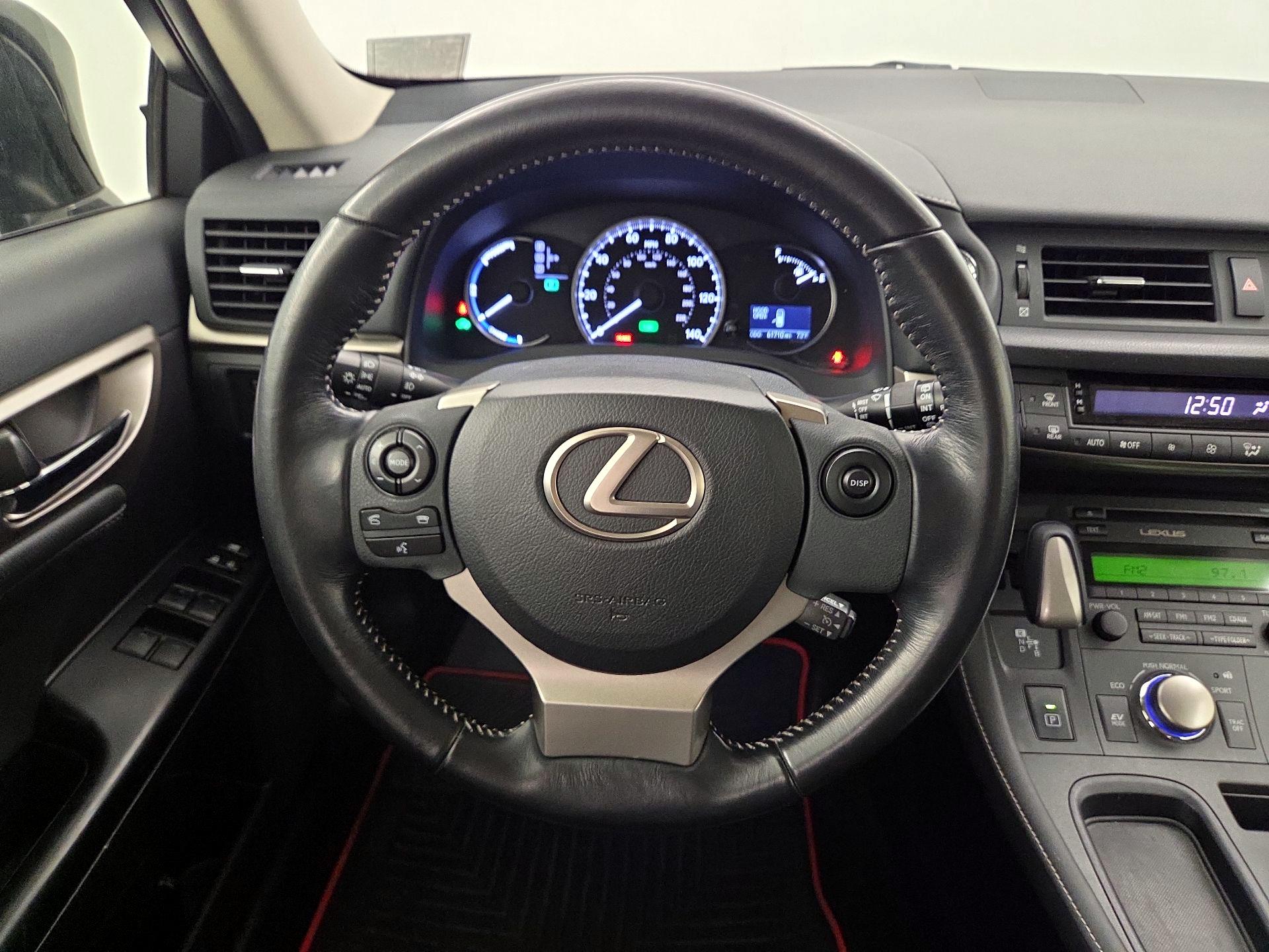 Thumbnail: 2015 Lexus CT - 10