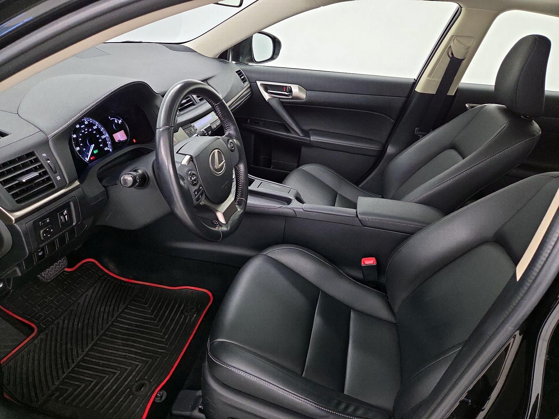 Thumbnail: 2015 Lexus CT - 11