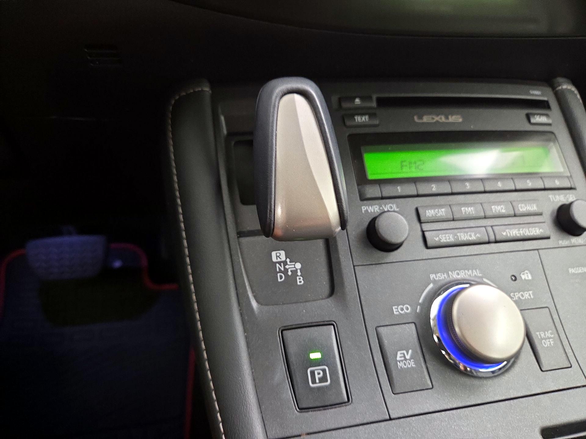 Thumbnail: 2015 Lexus CT - 16