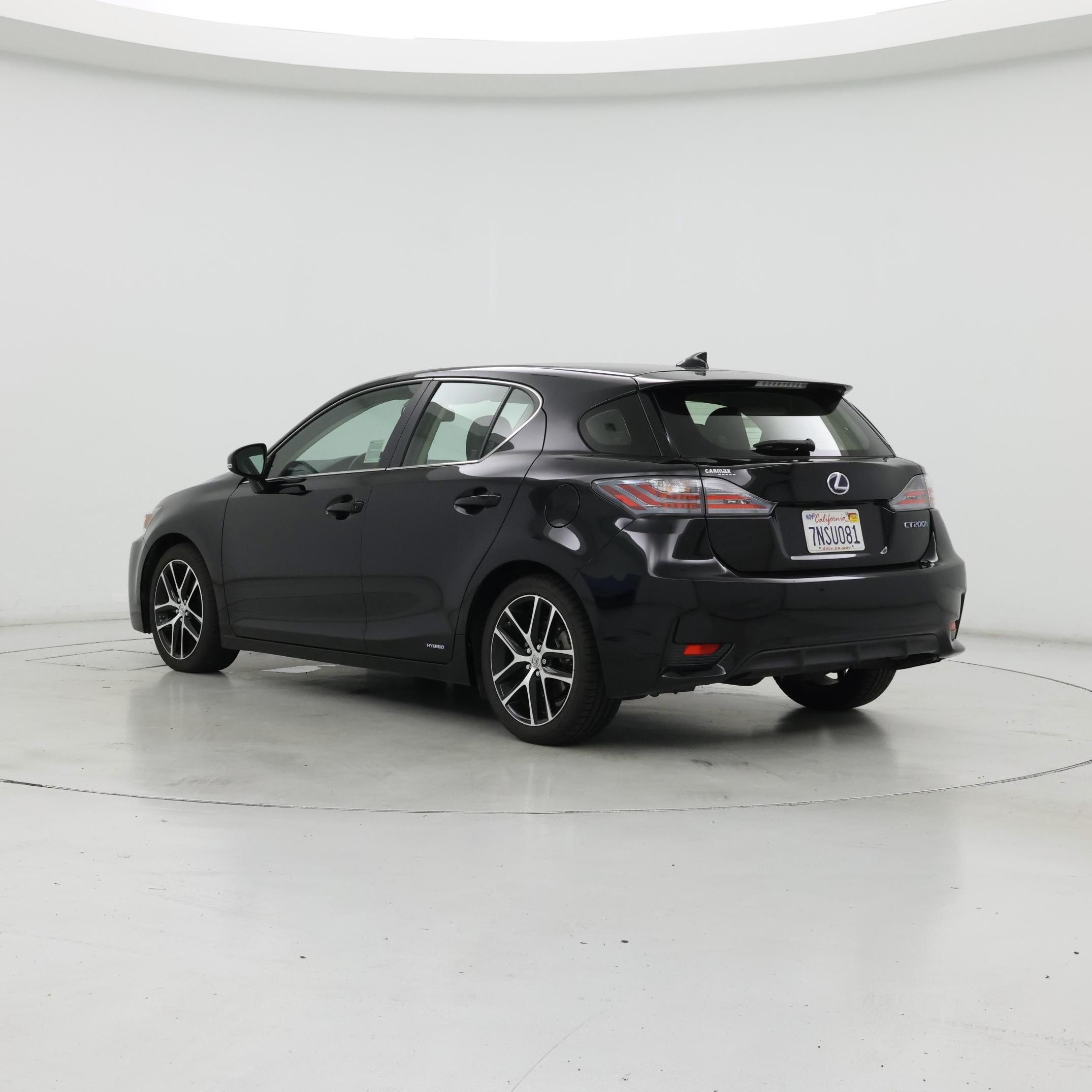Thumbnail: 2015 Lexus CT - 2