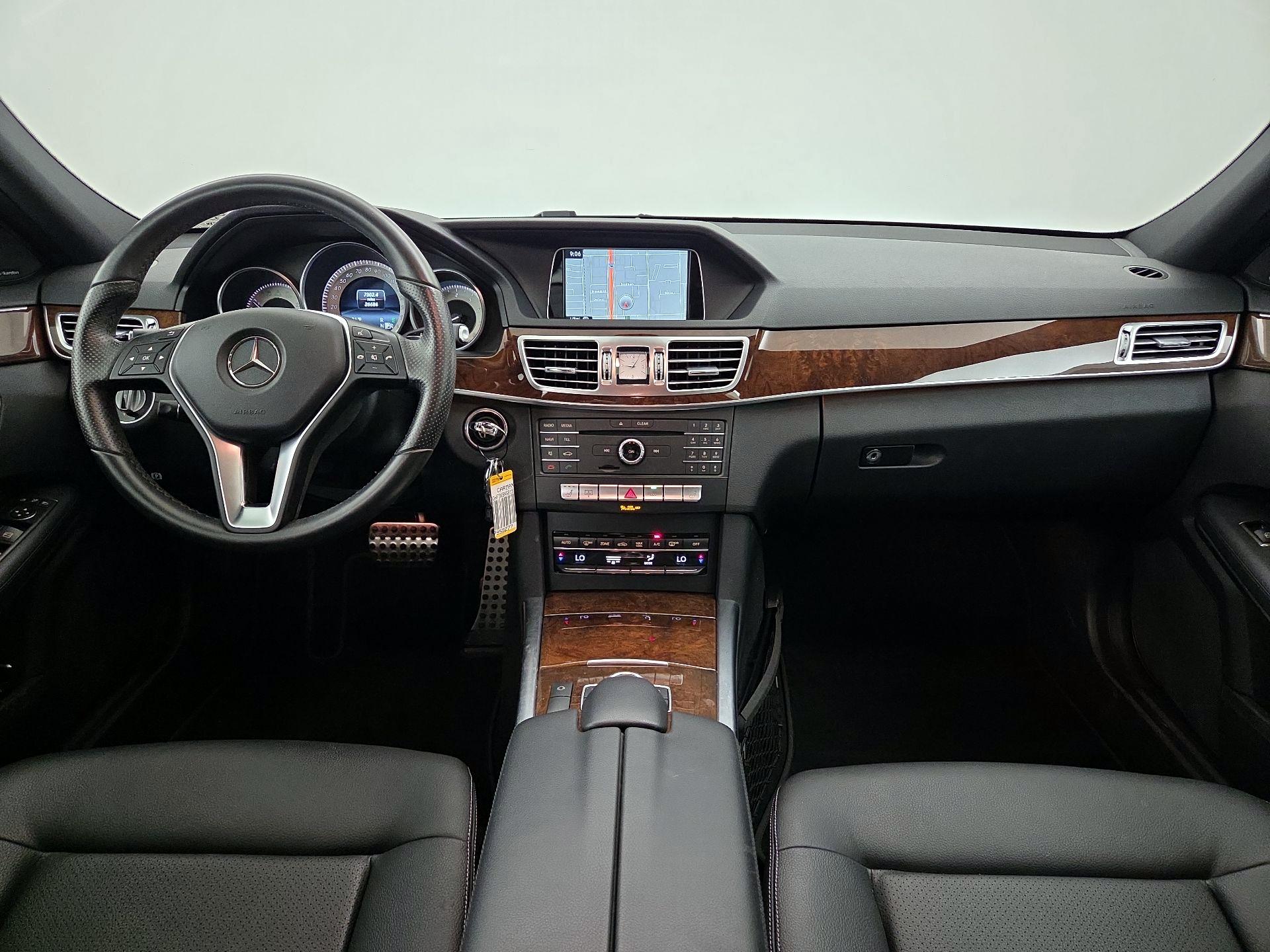 Thumbnail: 2016 Mercedes-Benz E-Class - 9