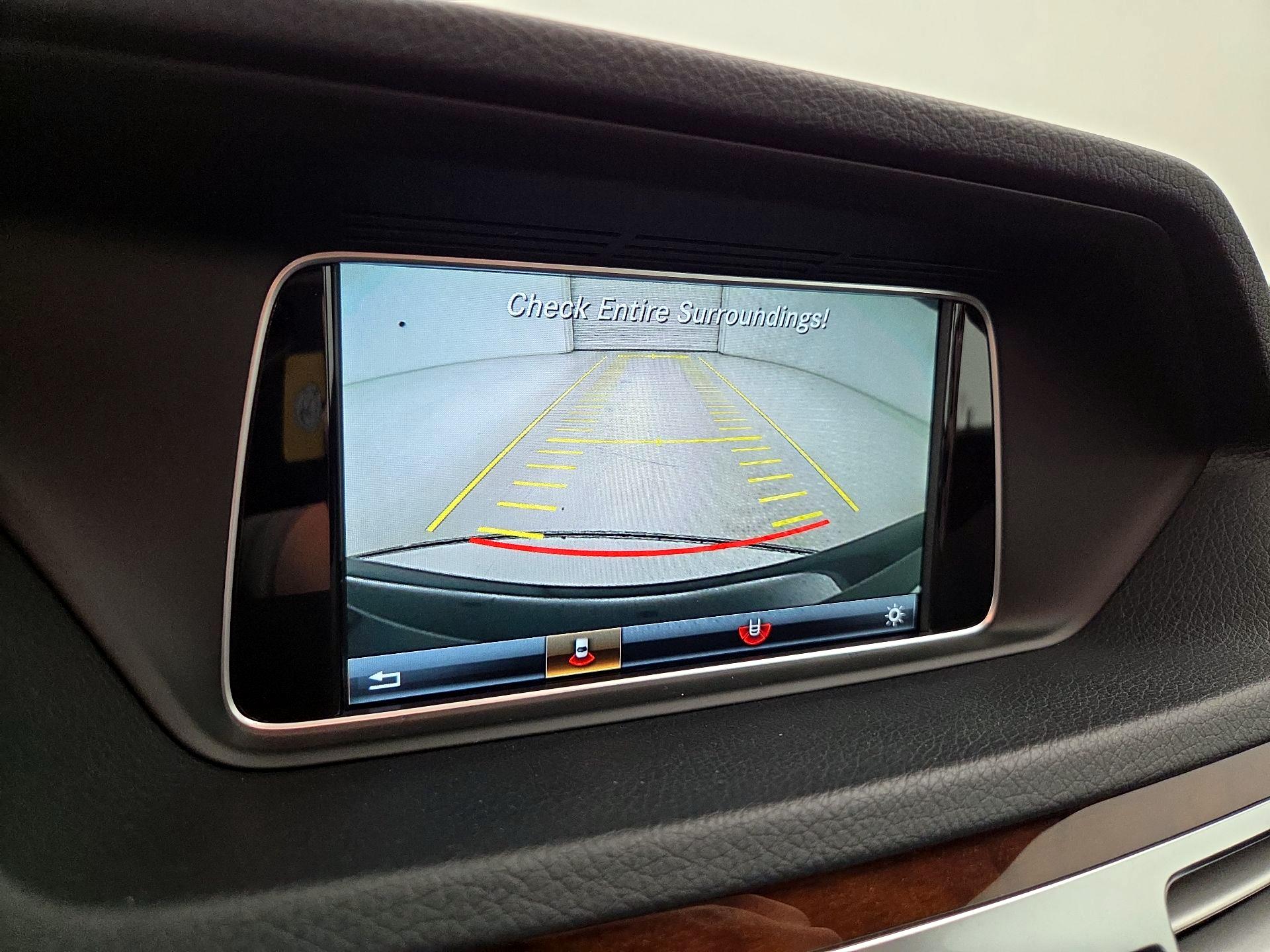 Thumbnail: 2016 Mercedes-Benz E-Class - 15