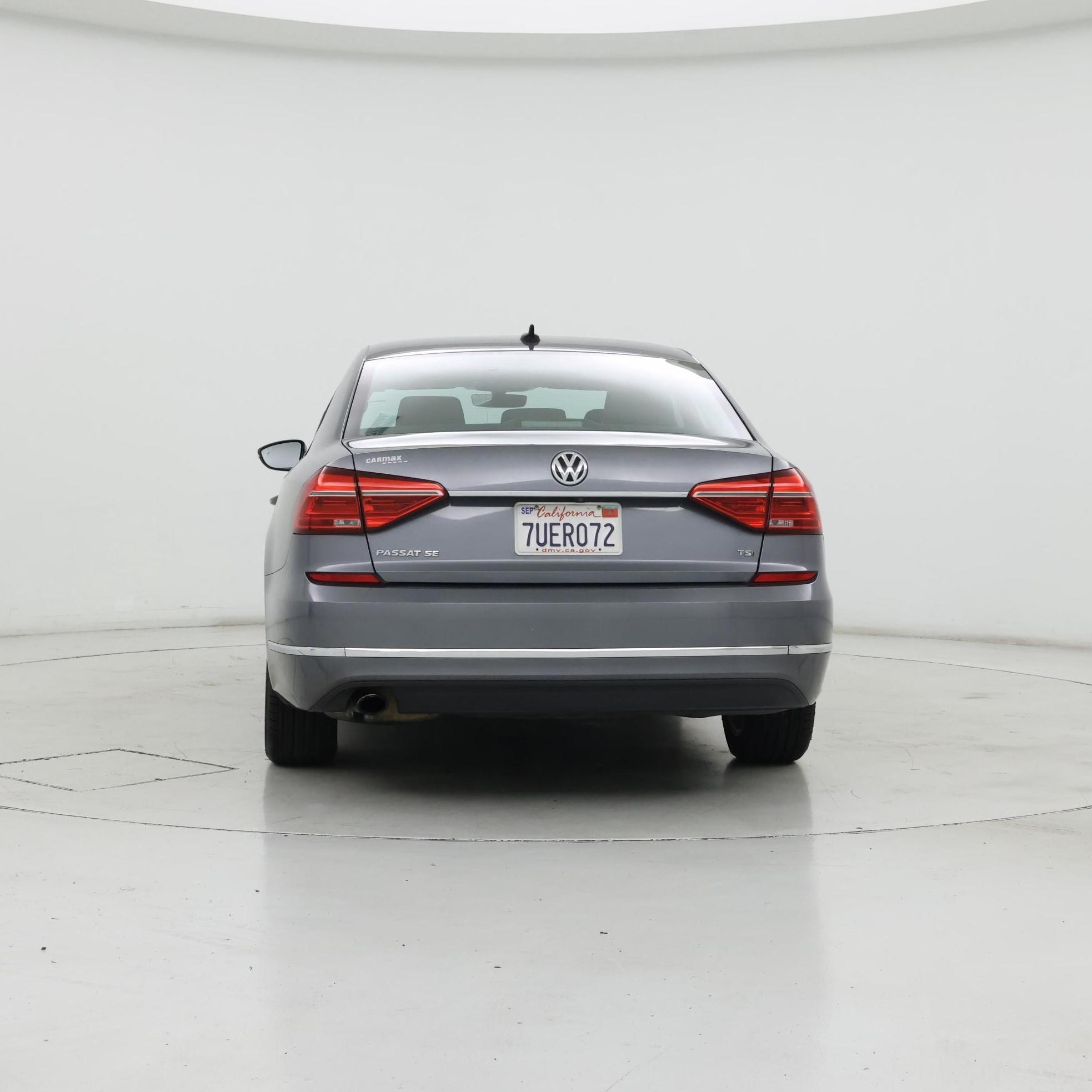 Thumbnail: 2016 Volkswagen Passat - 6