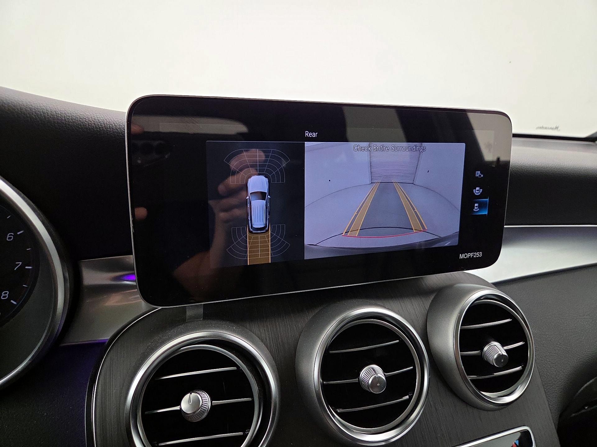 Thumbnail: 2022 Mercedes-Benz GLC - 14