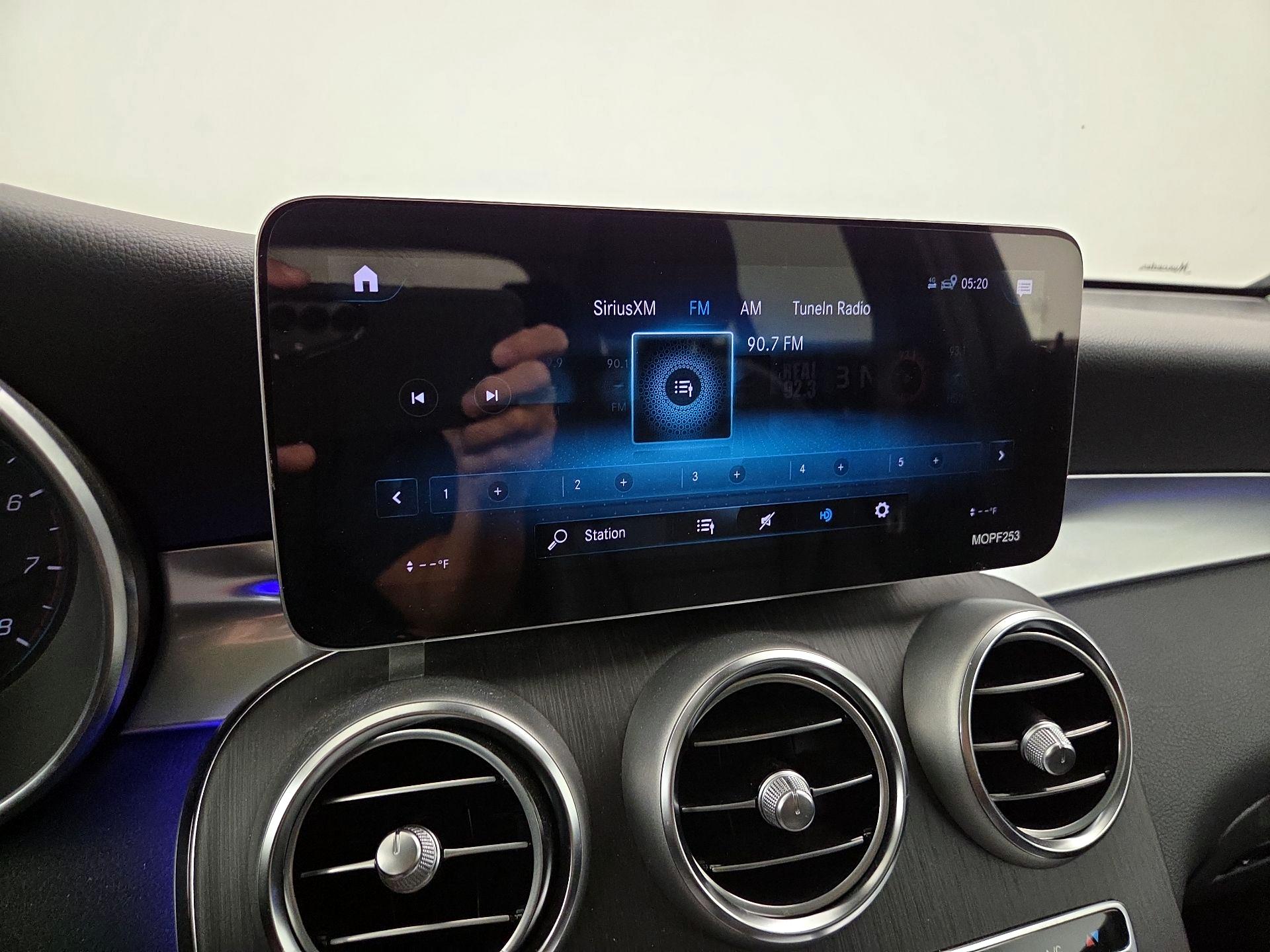 Thumbnail: 2022 Mercedes-Benz GLC - 15