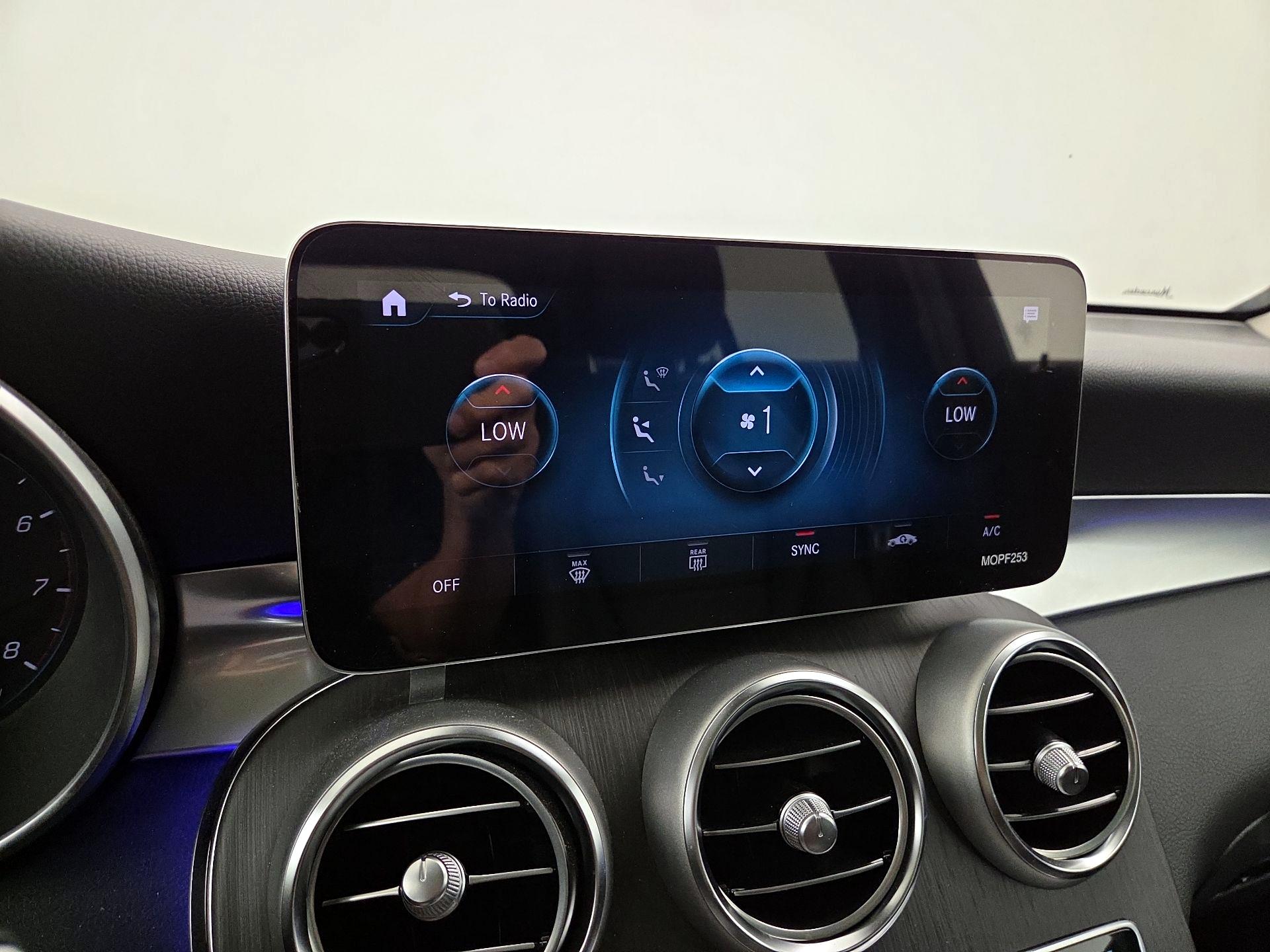 Thumbnail: 2022 Mercedes-Benz GLC - 16