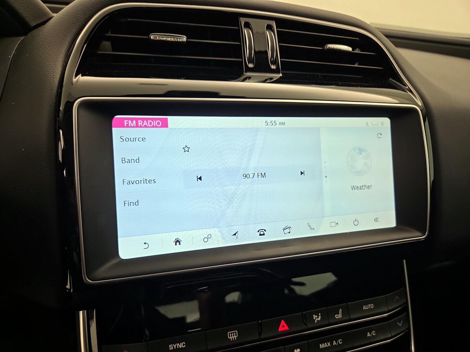 Thumbnail: 2019 Jaguar XE - 16