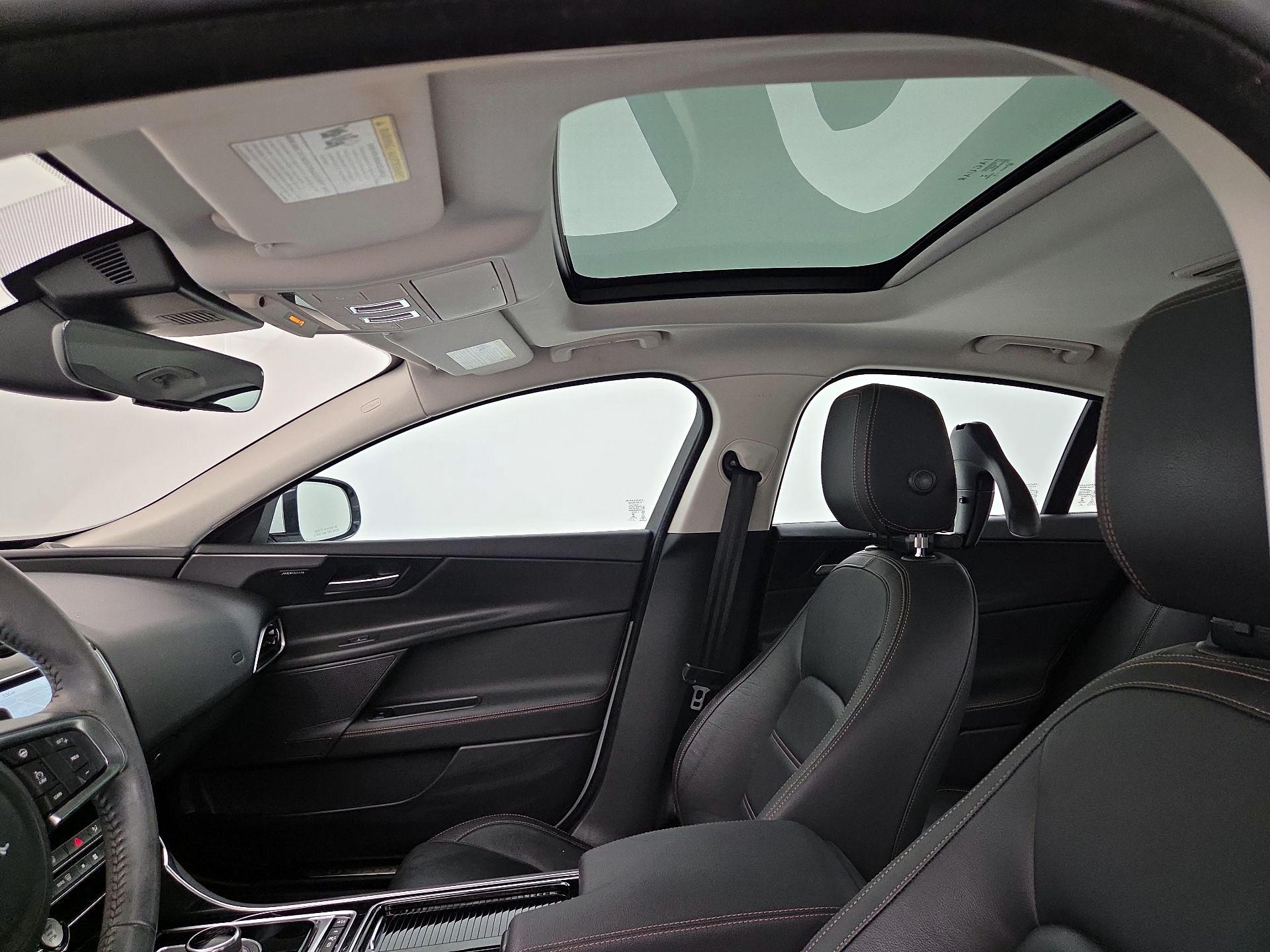 Thumbnail: 2019 Jaguar XE - 20