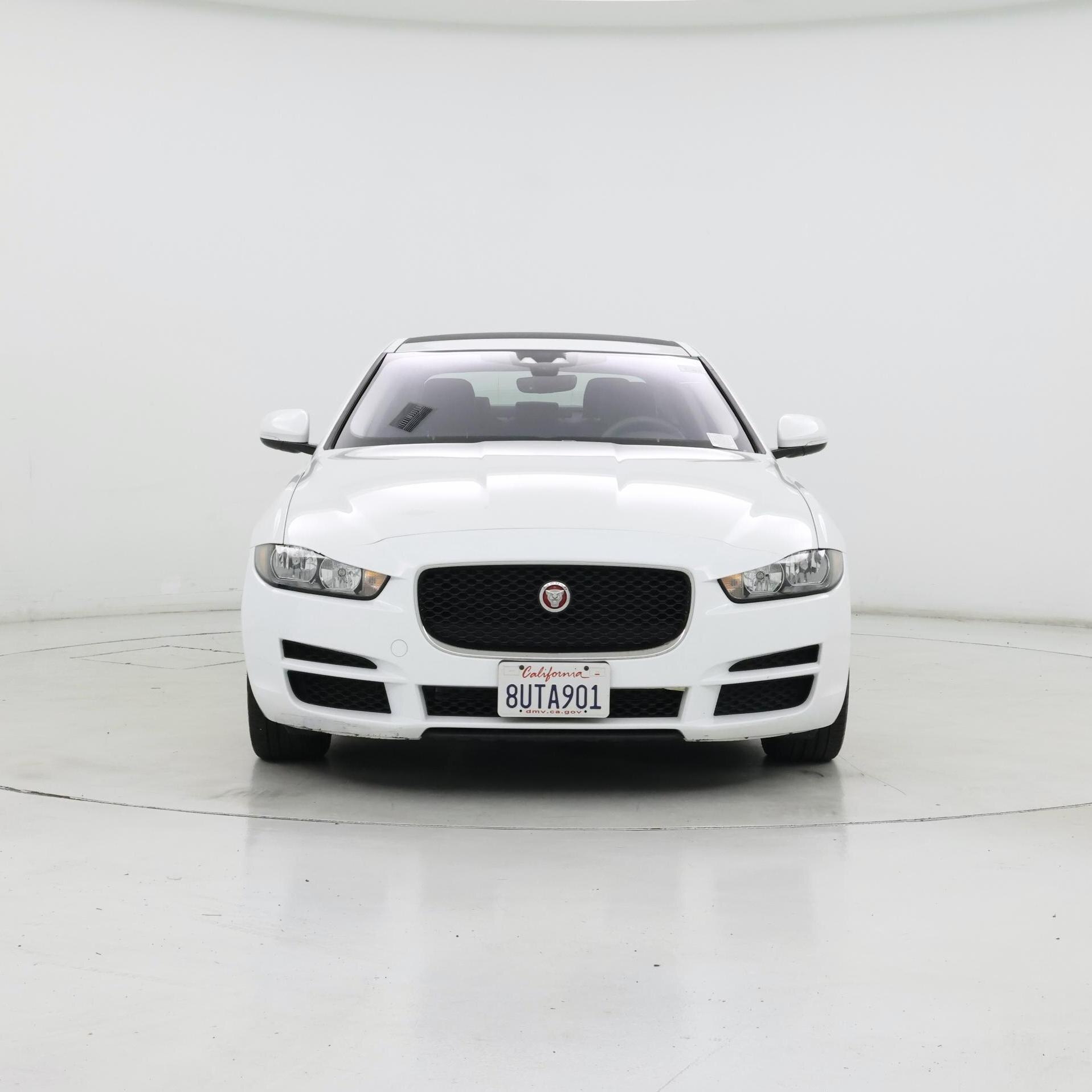 Thumbnail: 2019 Jaguar XE - 5