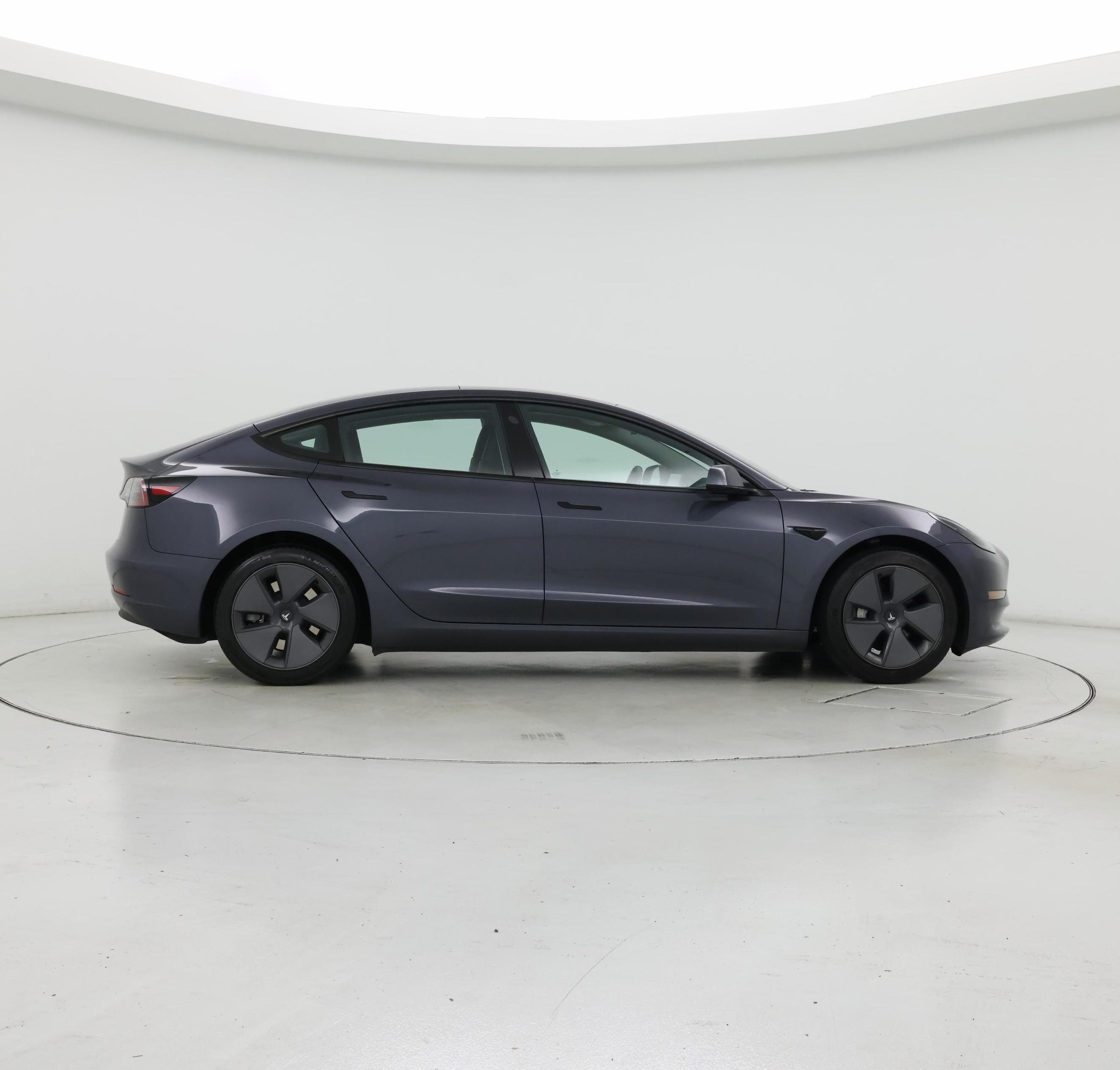 Thumbnail: 2023 Tesla Model 3 - 7