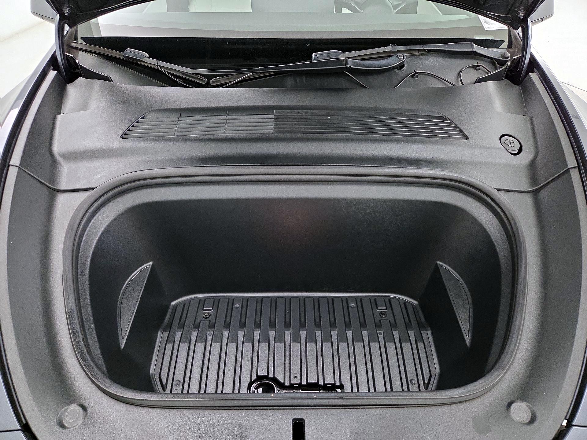 Thumbnail: 2021 Tesla Model Y - 20