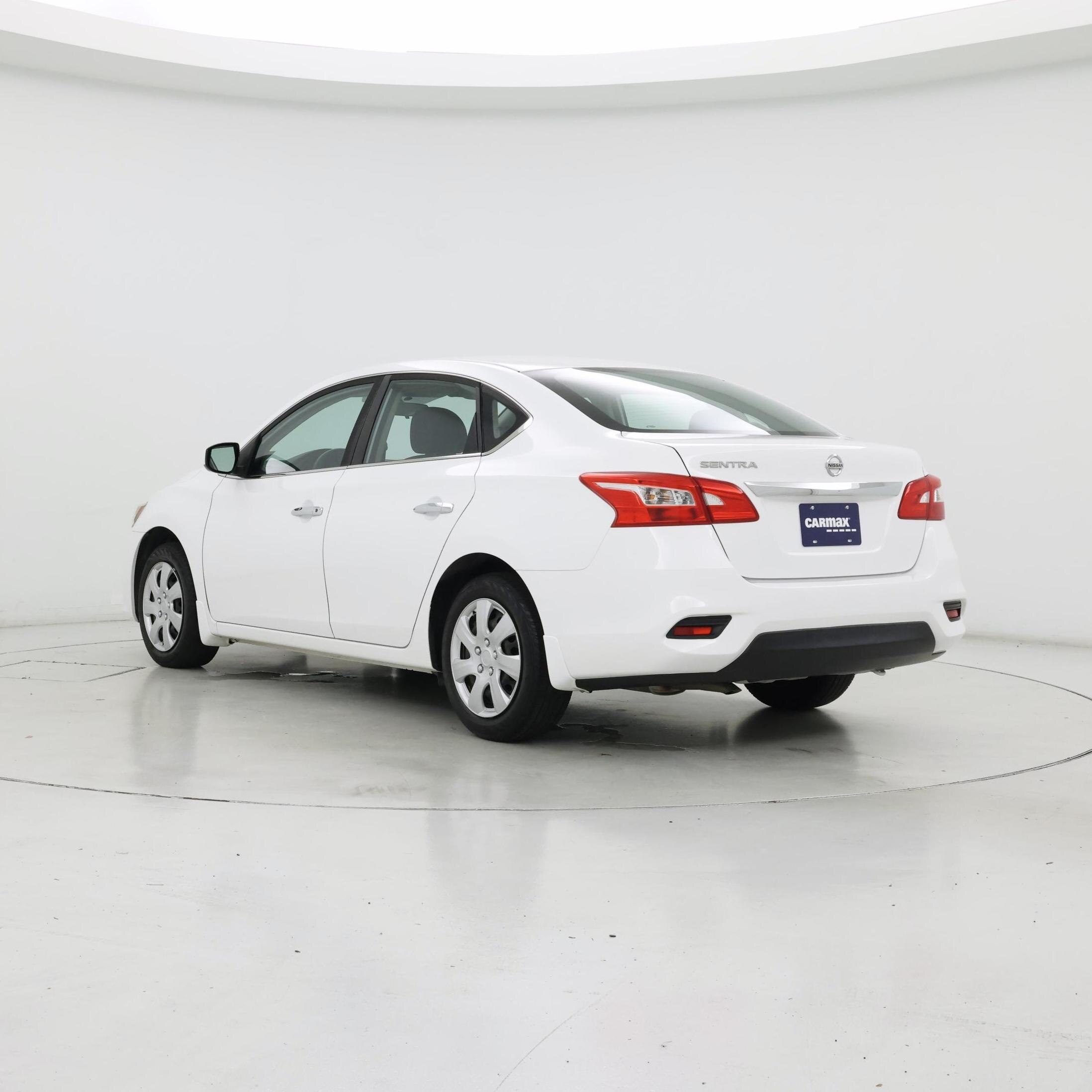 Thumbnail: 2016 Nissan Sentra - 2
