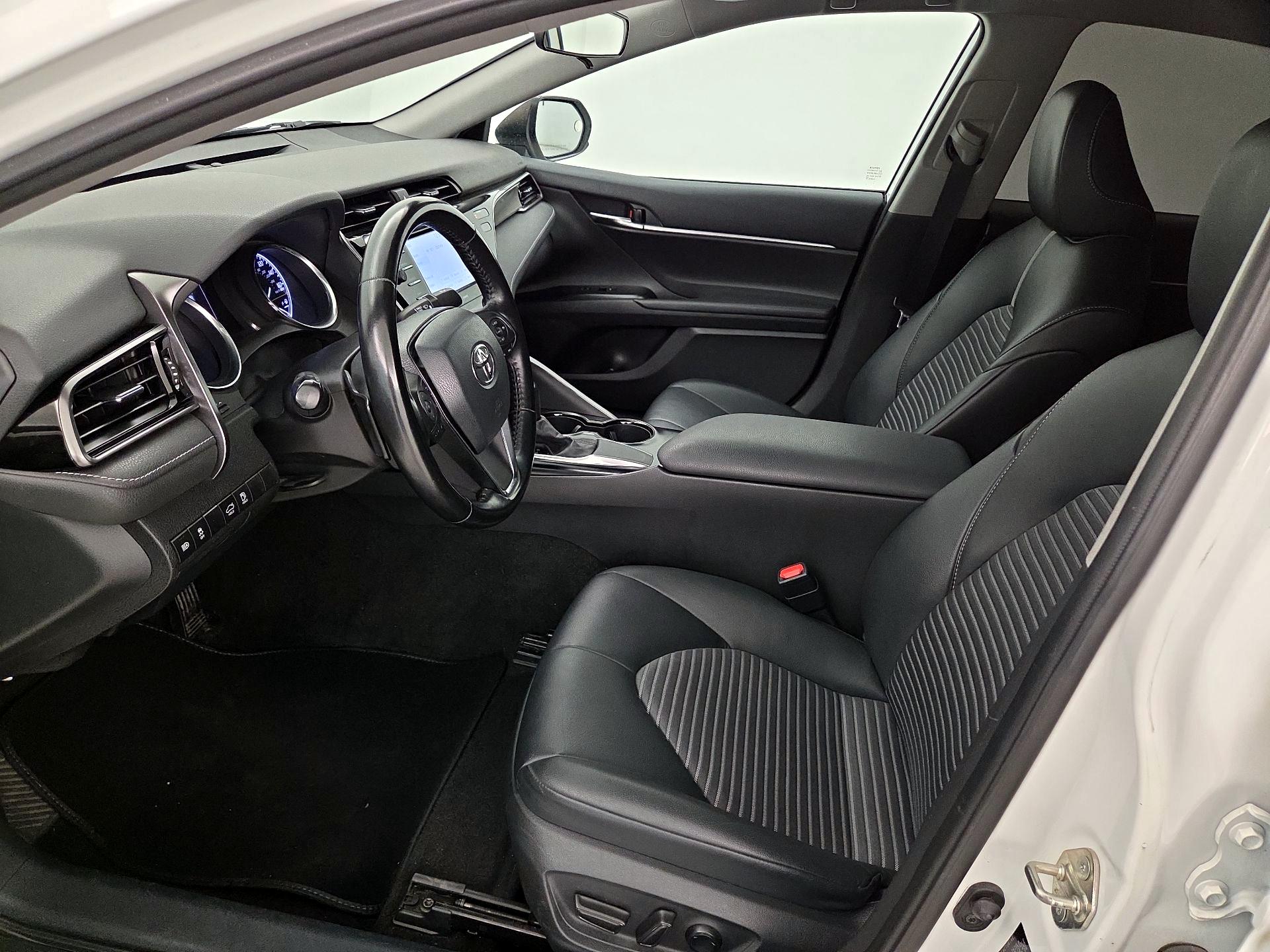 Thumbnail: 2020 Toyota Camry - 11