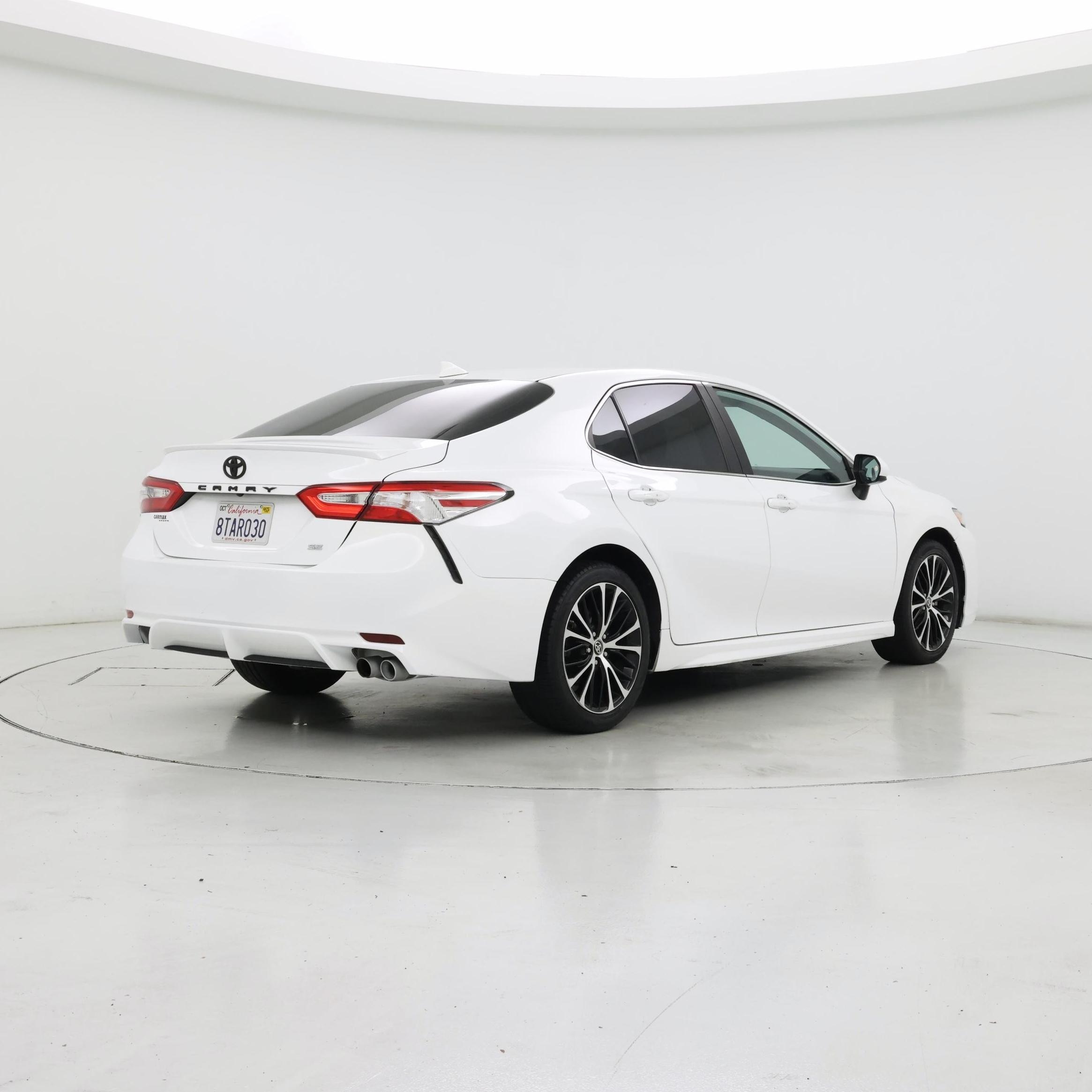 Thumbnail: 2020 Toyota Camry - 8