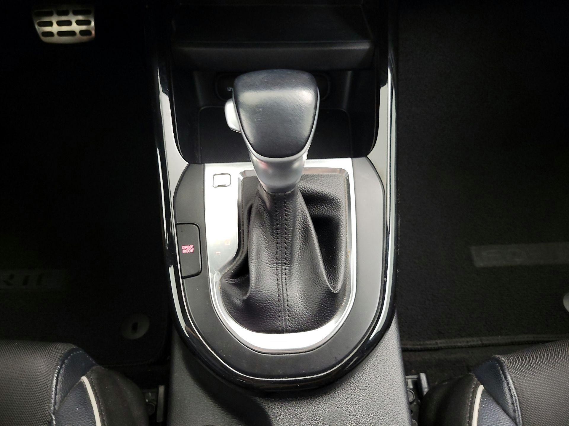 Thumbnail: 2021 Kia Forte - 17