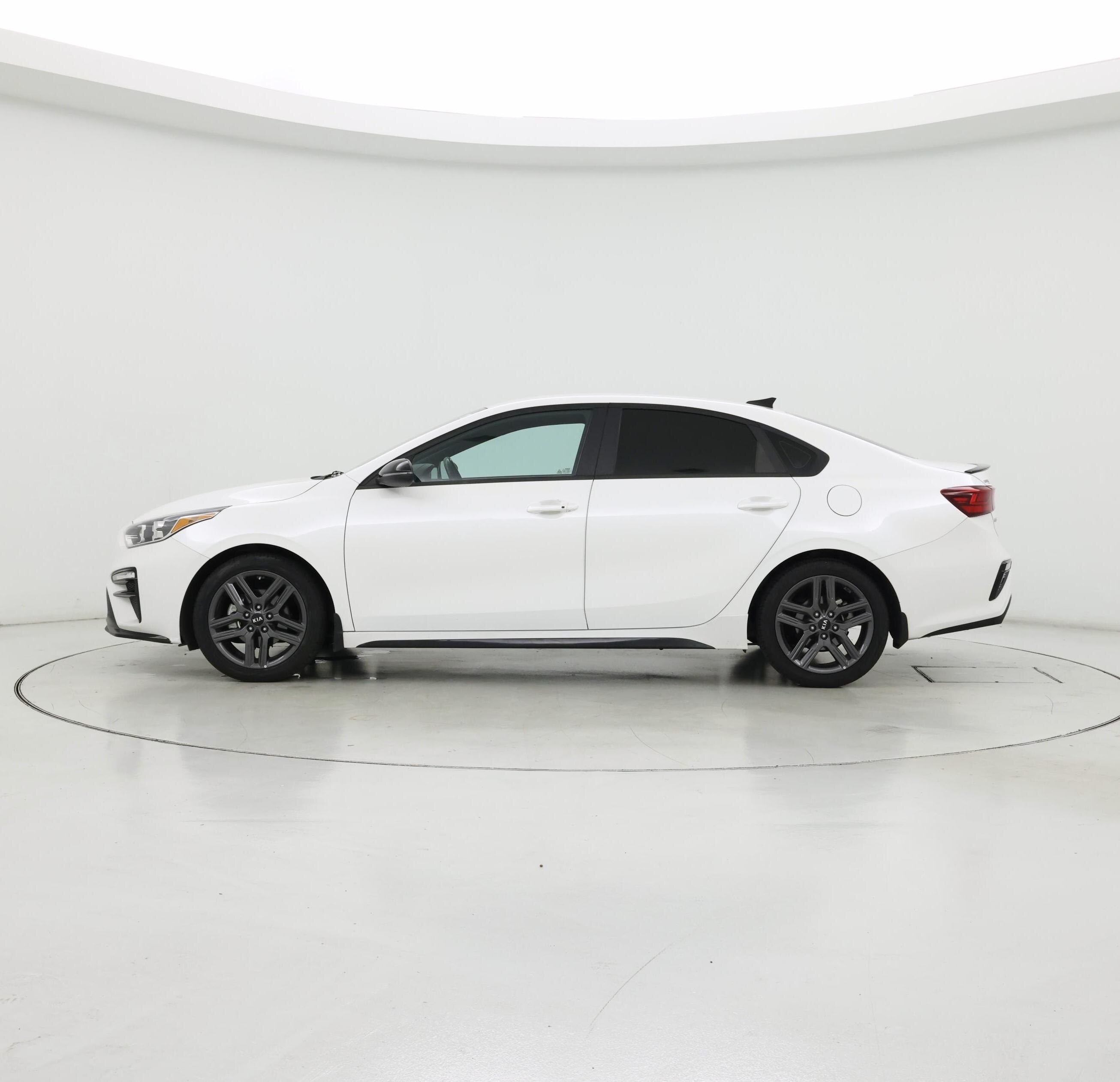 Thumbnail: 2021 Kia Forte - 3