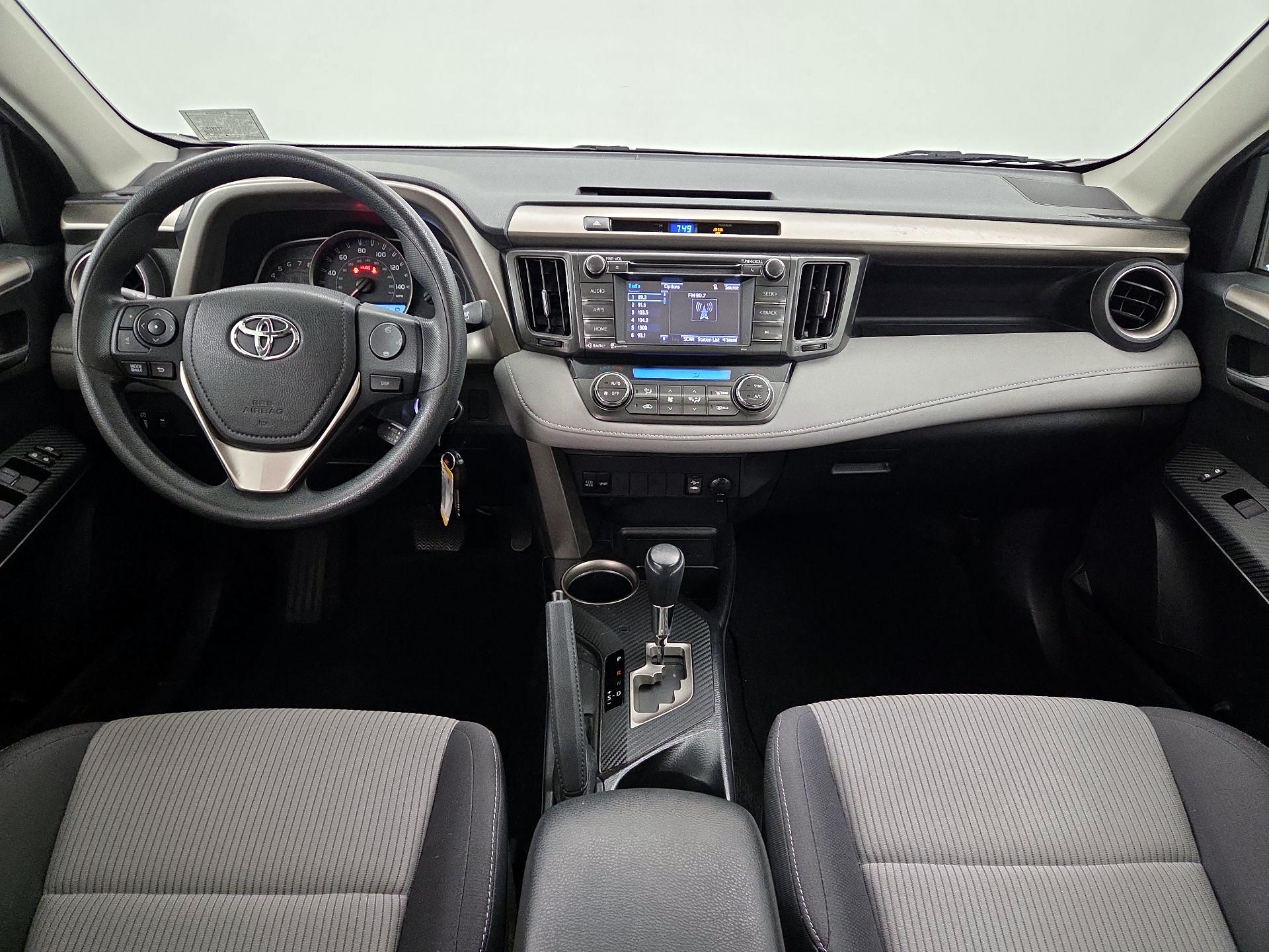 Thumbnail: 2014 Toyota RAV4 - 9