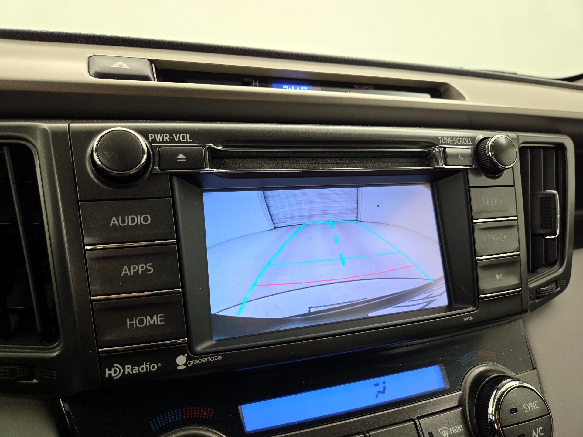 Thumbnail: 2014 Toyota RAV4 - 14