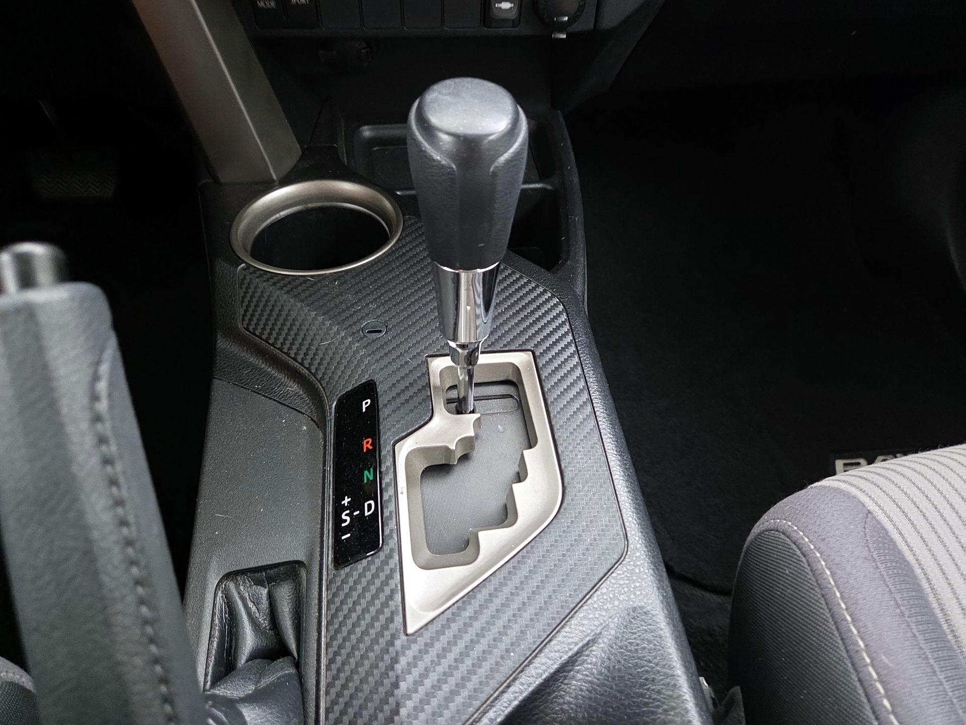 Thumbnail: 2014 Toyota RAV4 - 17