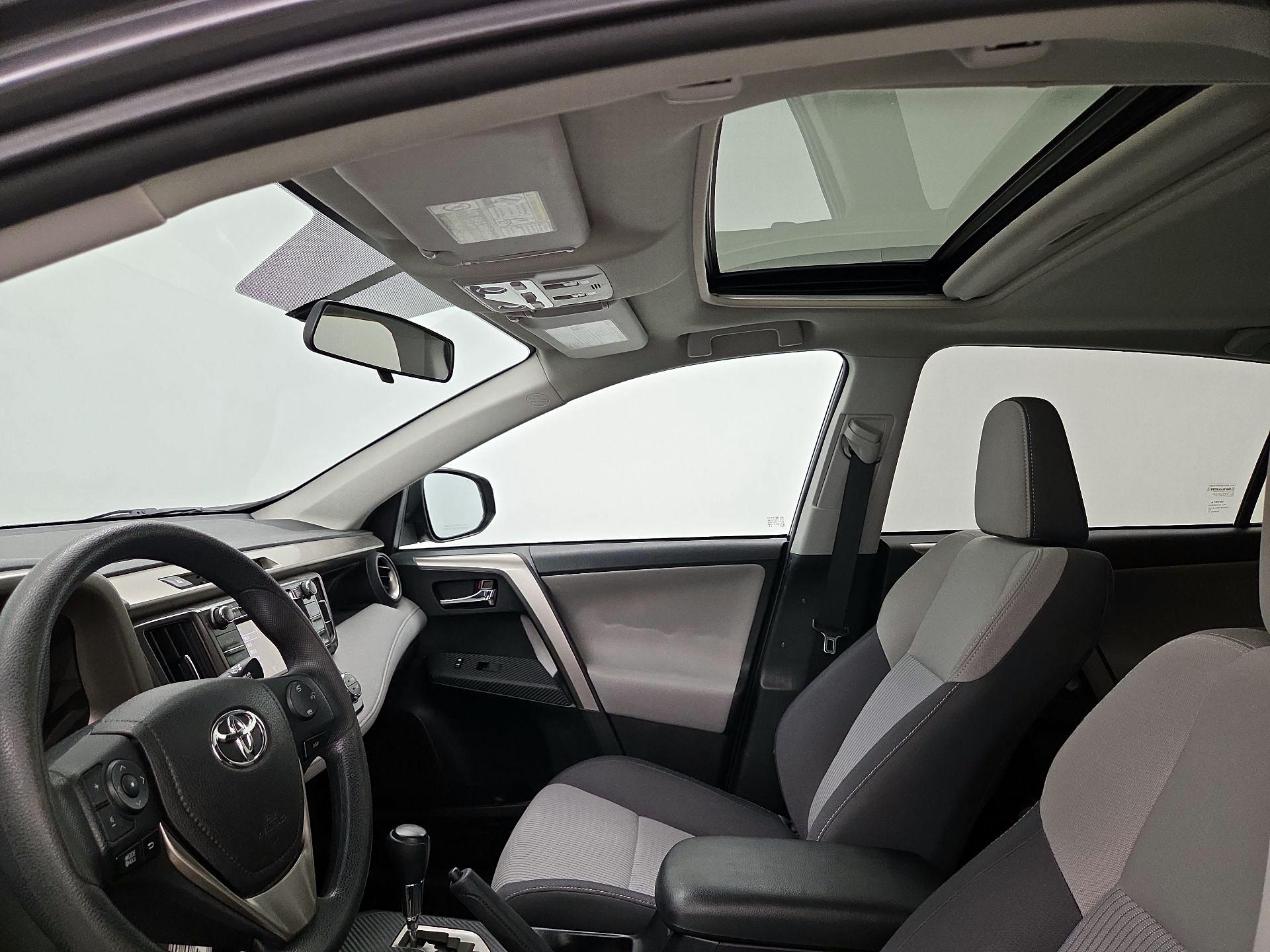 Thumbnail: 2014 Toyota RAV4 - 19