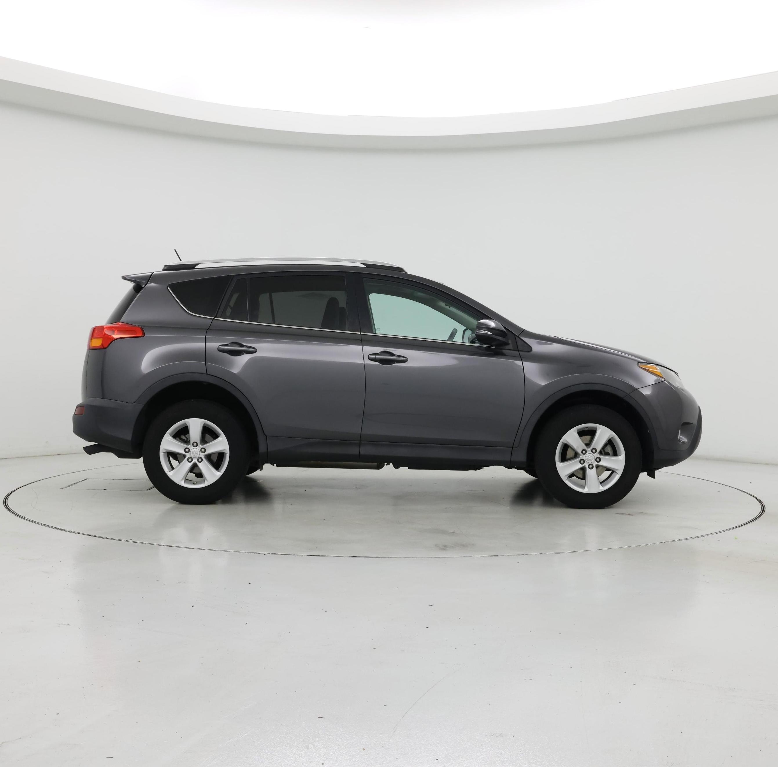 Thumbnail: 2014 Toyota RAV4 - 7