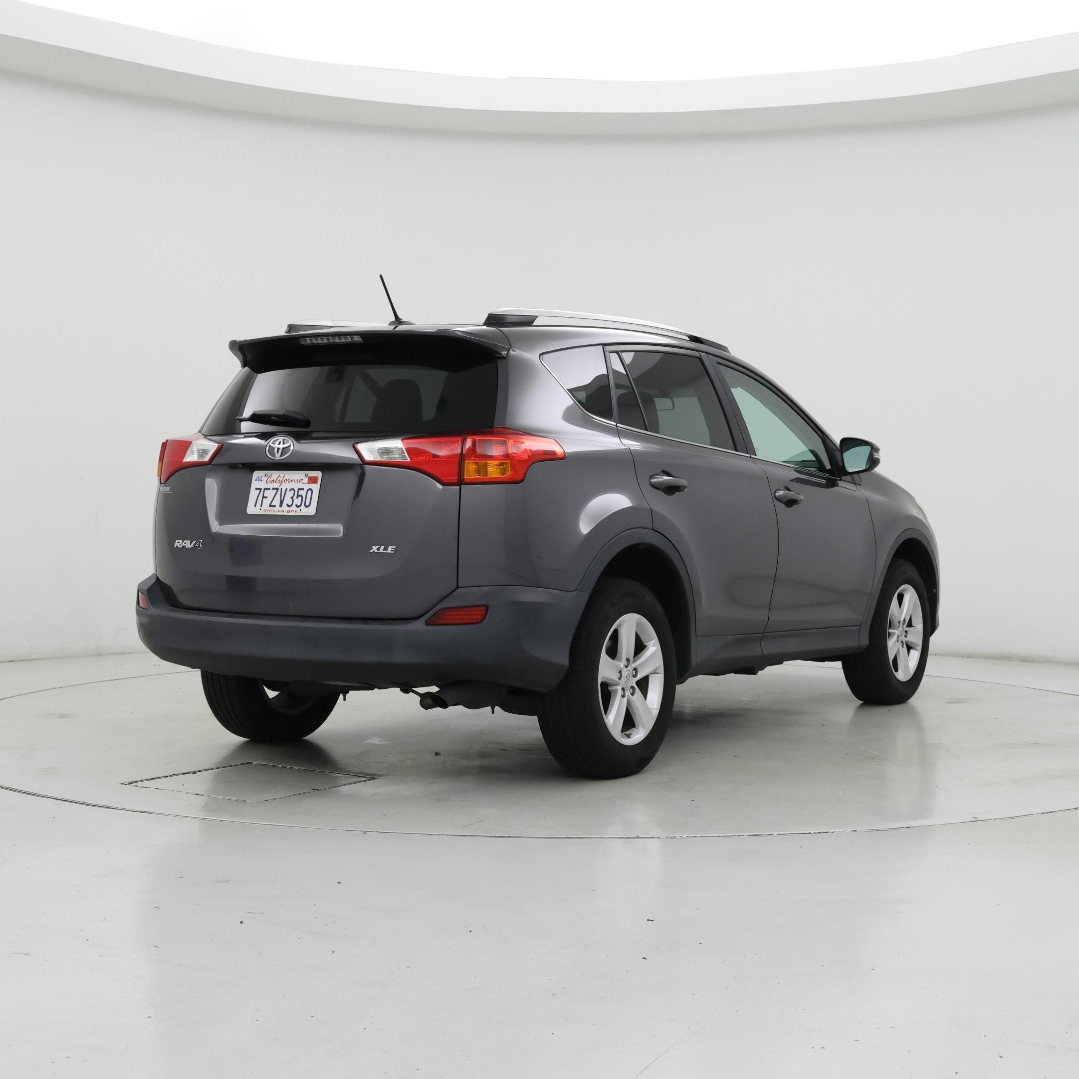 Thumbnail: 2014 Toyota RAV4 - 8