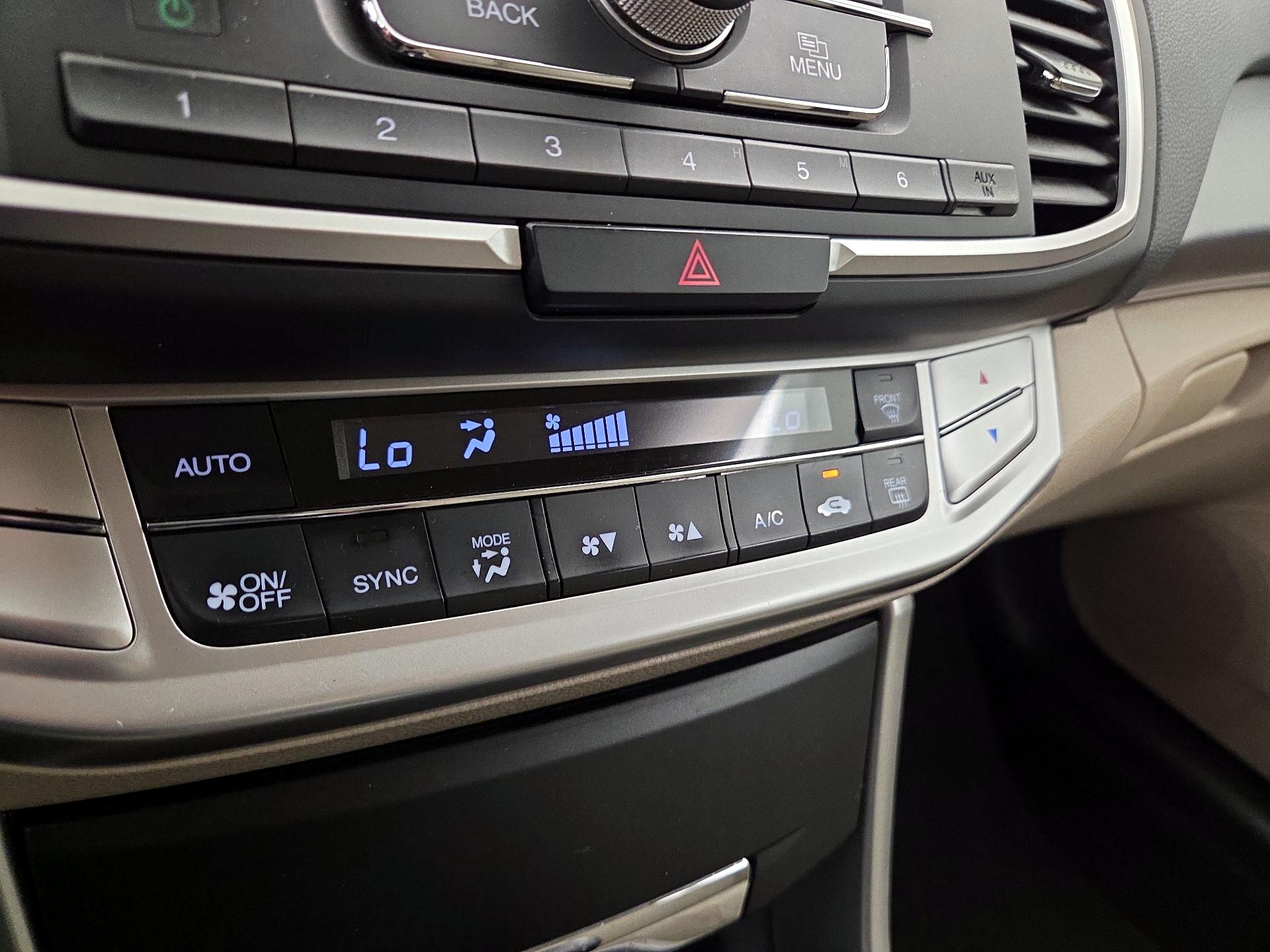 Thumbnail: 2015 Honda Accord - 16
