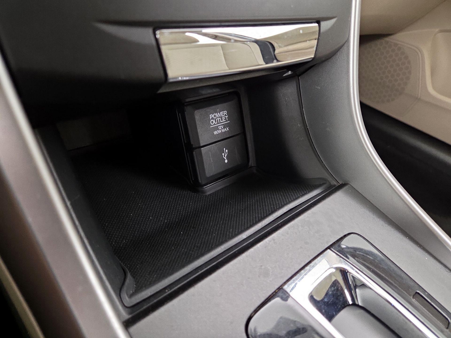 Thumbnail: 2015 Honda Accord - 18