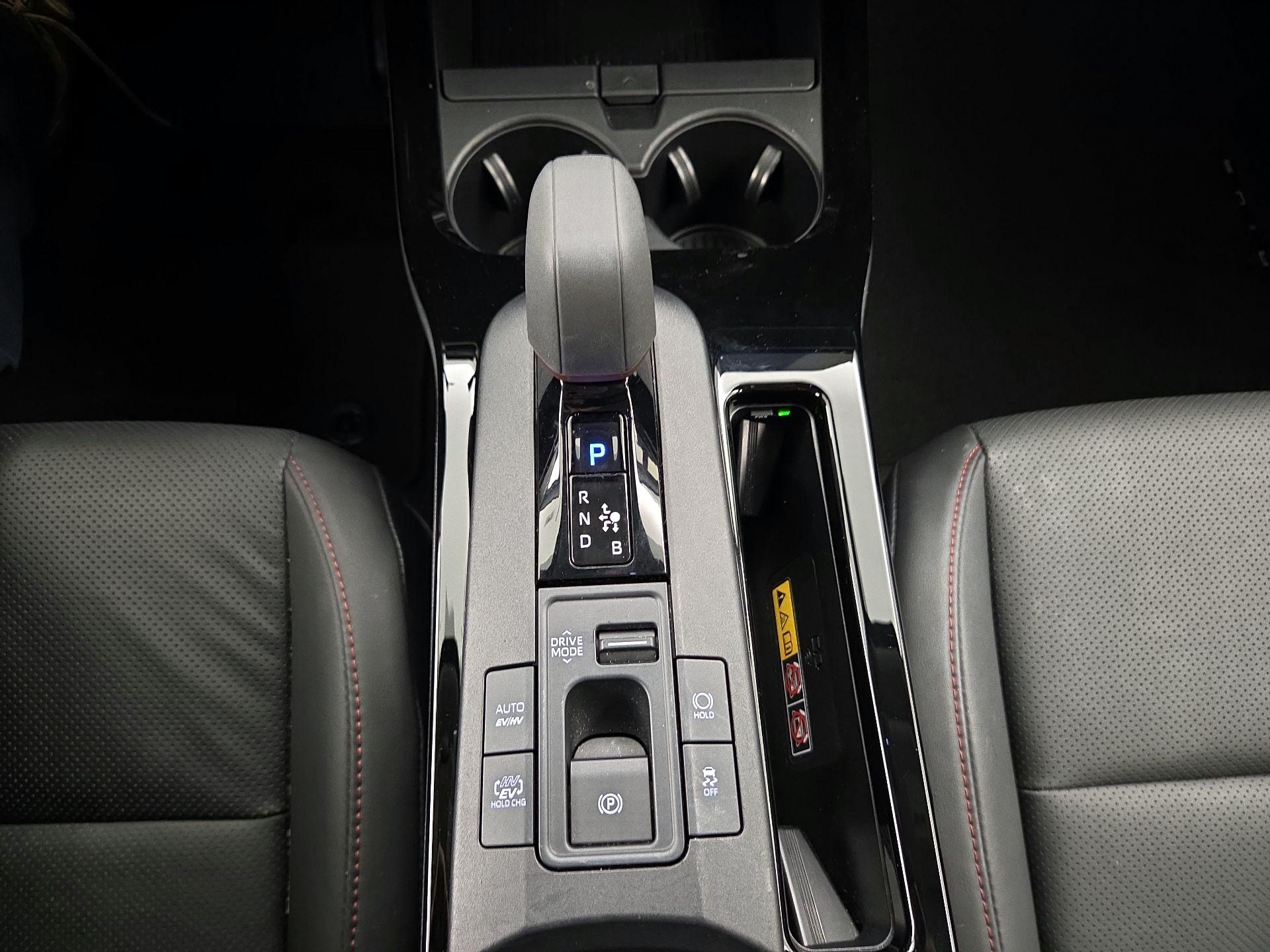 Thumbnail: 2024 Toyota Prius Prime - 17