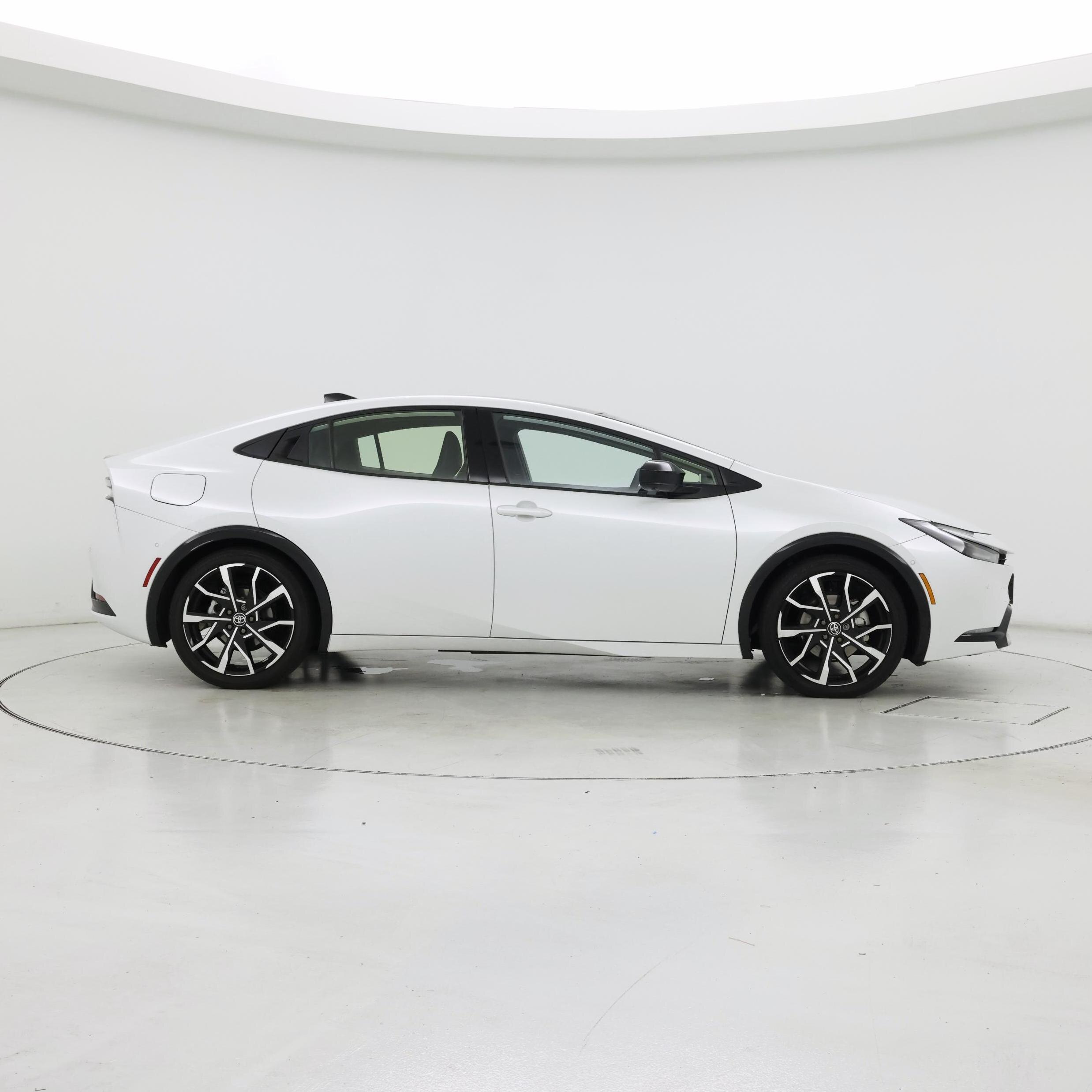 Thumbnail: 2024 Toyota Prius Prime - 7