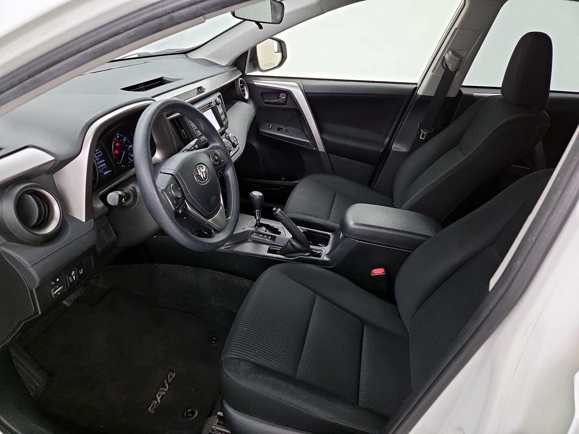 Thumbnail: 2017 Toyota RAV4 - 11
