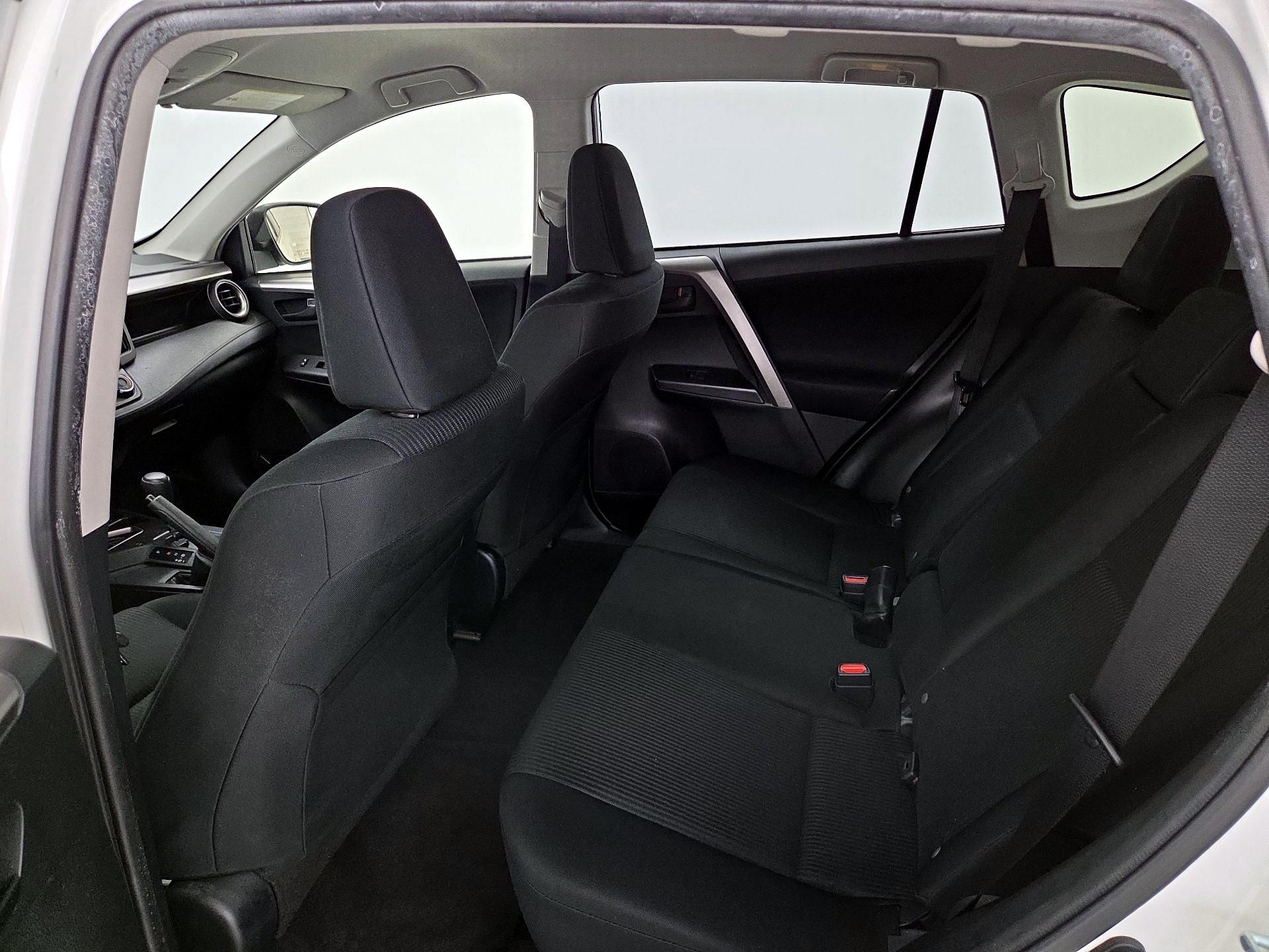 Thumbnail: 2017 Toyota RAV4 - 19