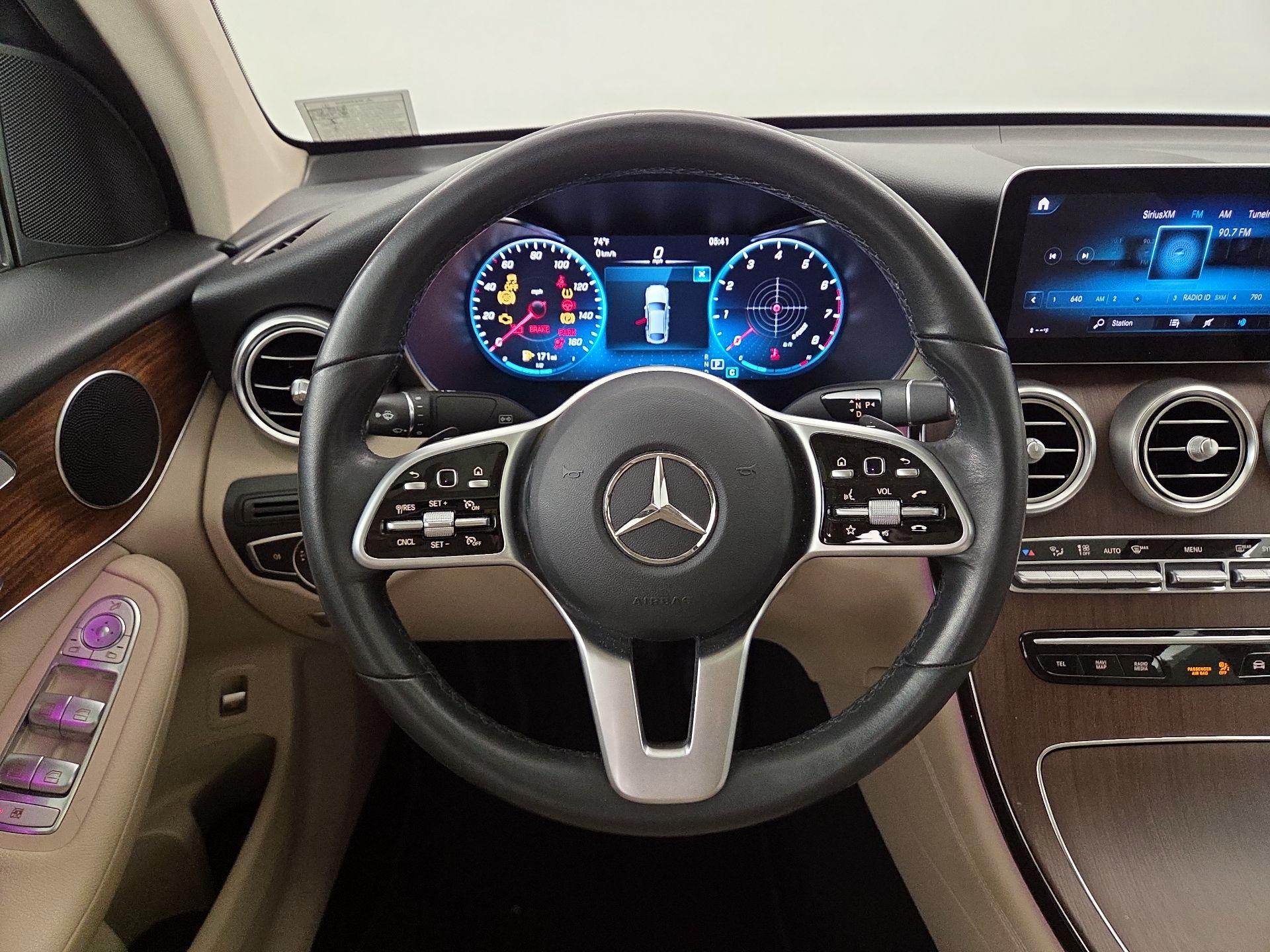 Thumbnail: 2020 Mercedes-Benz GLC - 10