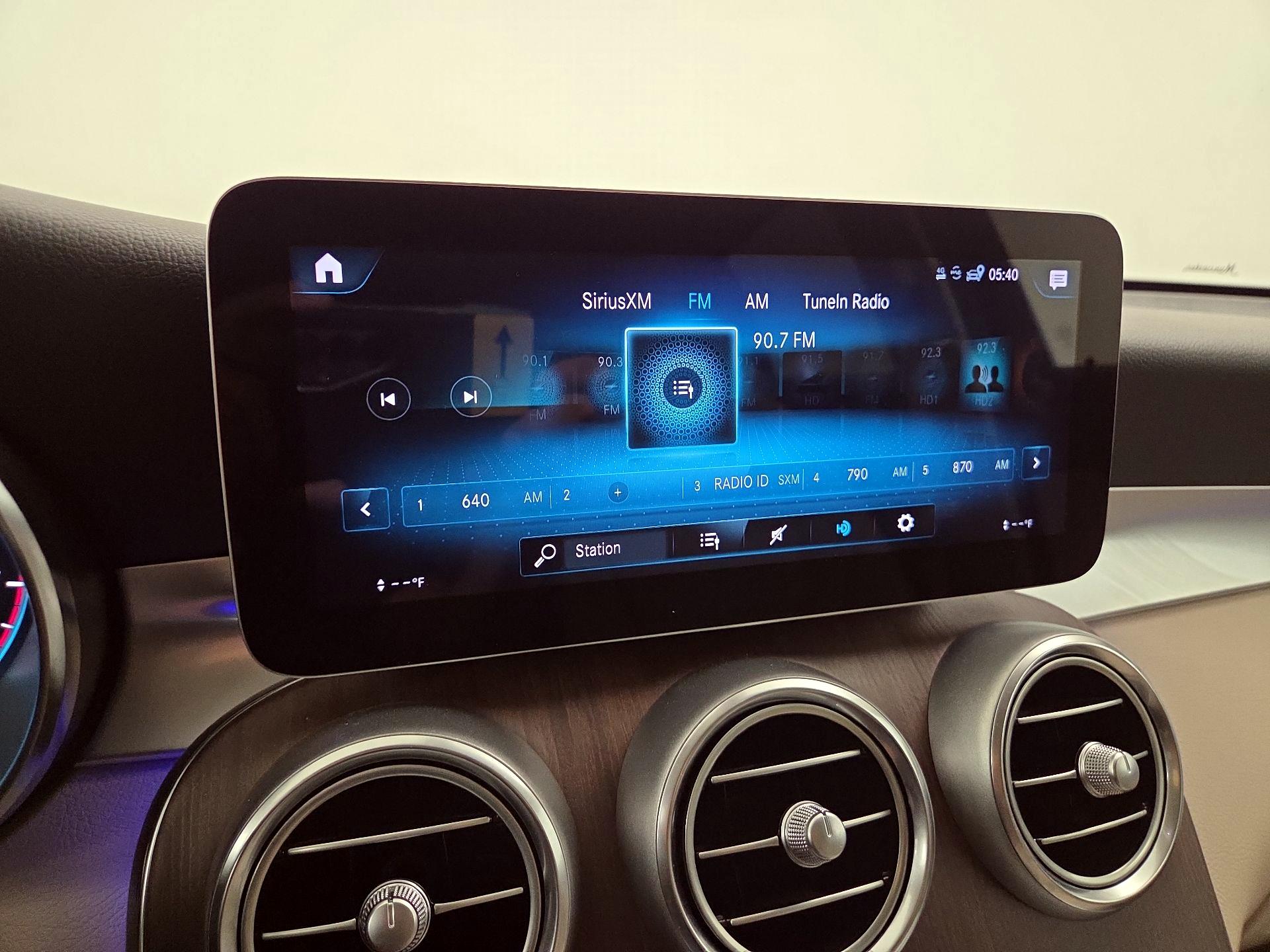 Thumbnail: 2020 Mercedes-Benz GLC - 15