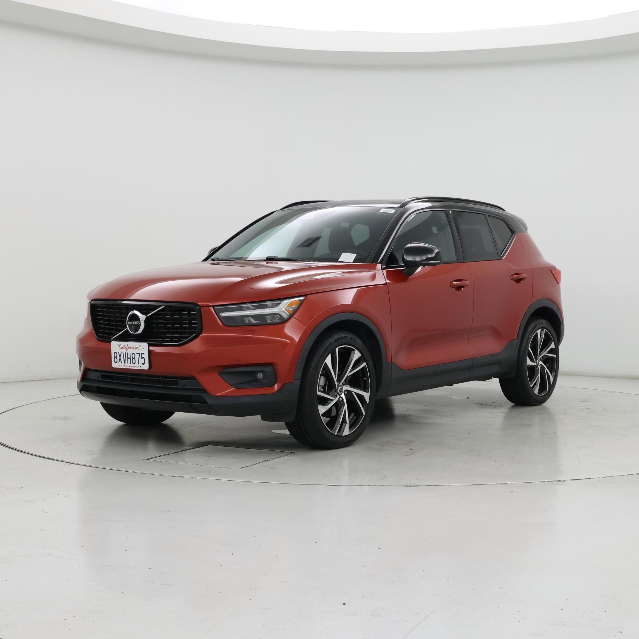 Thumbnail: 2021 Volvo XC40 - 4