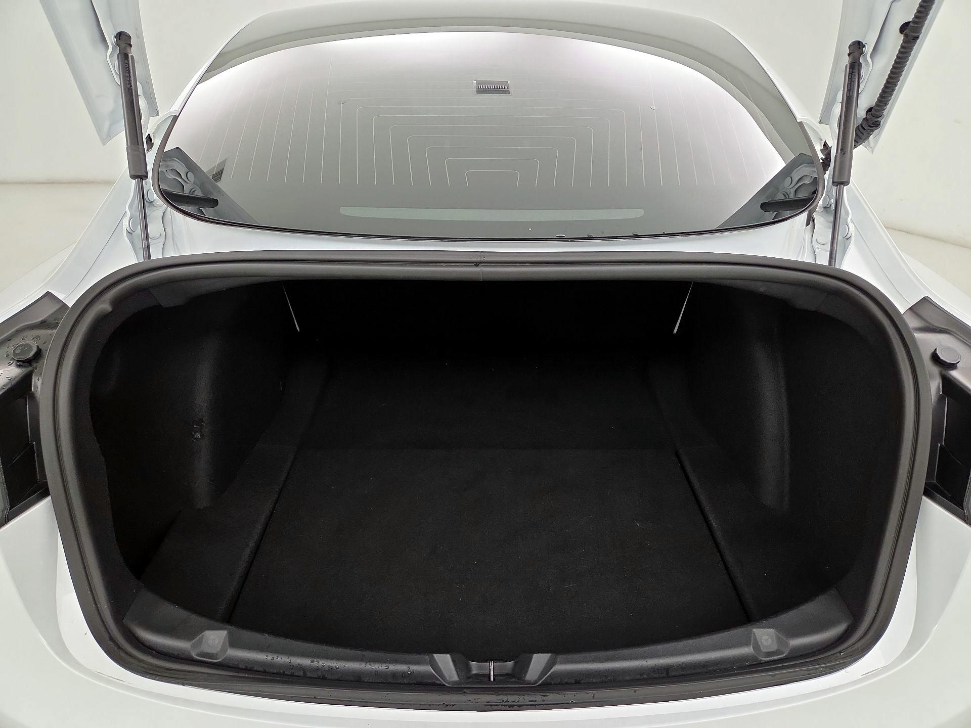 Thumbnail: 2020 Tesla Model 3 - 20