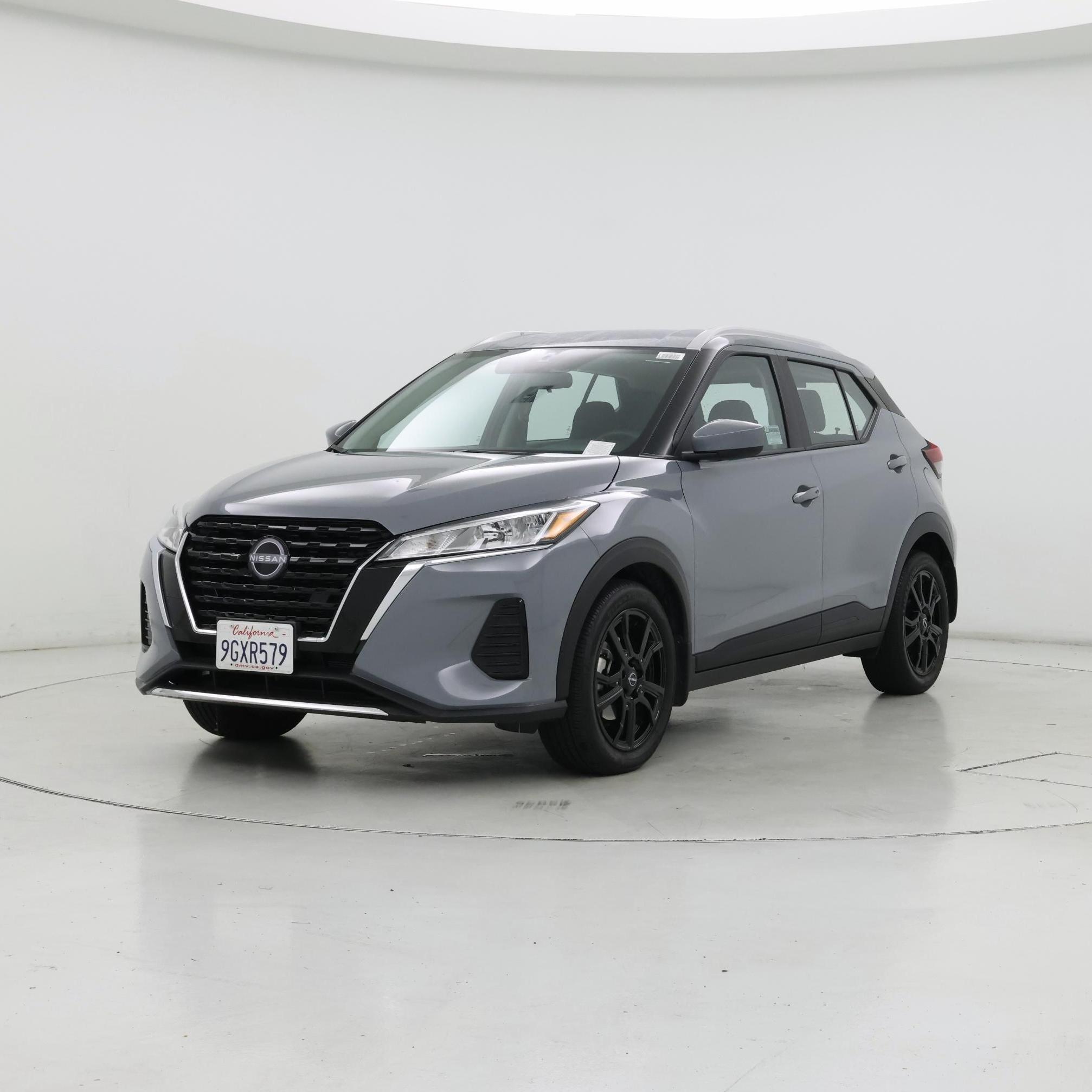 Thumbnail: 2023 Nissan Kicks - 4