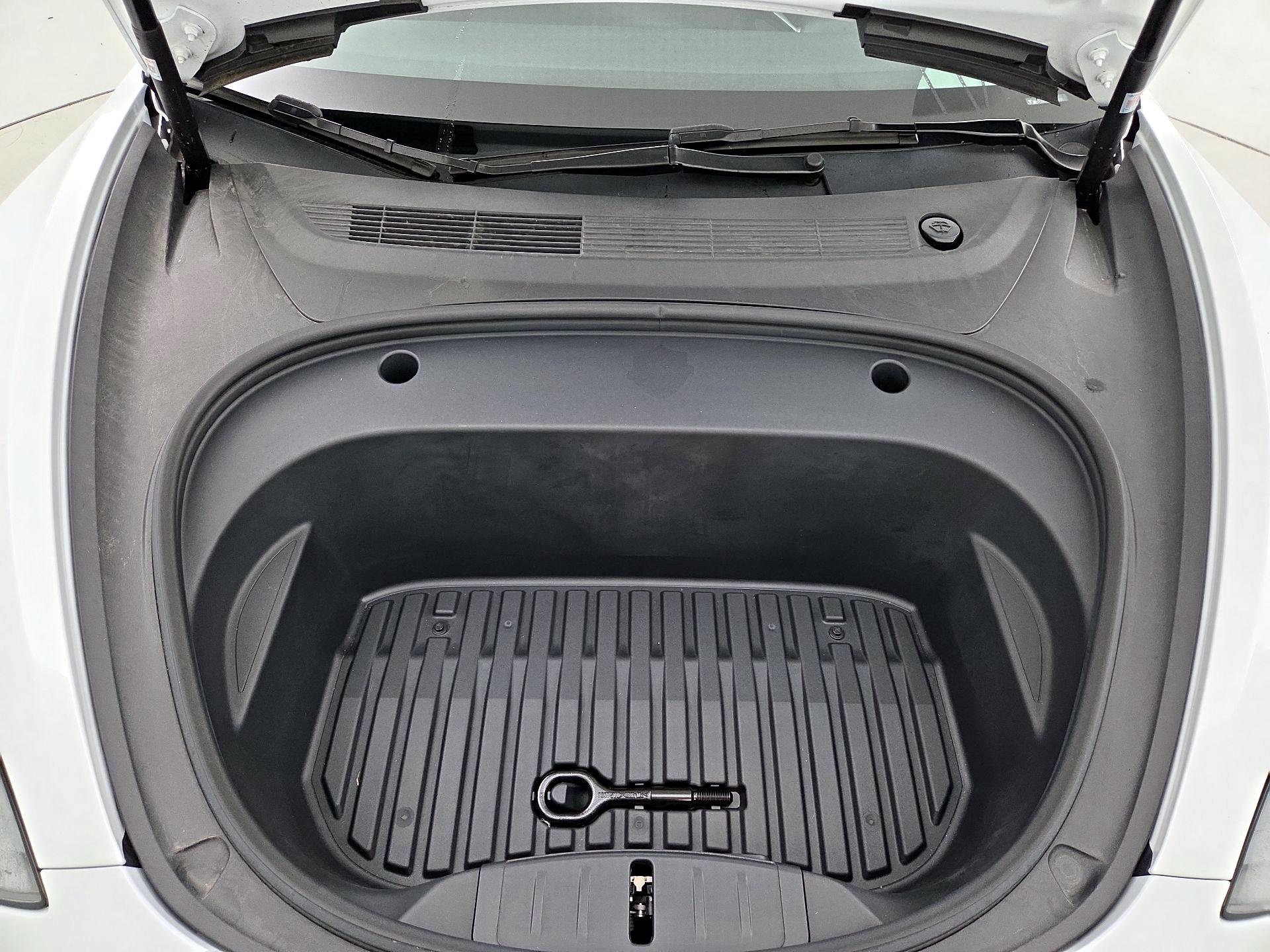 Thumbnail: 2023 Tesla Model 3 - 20