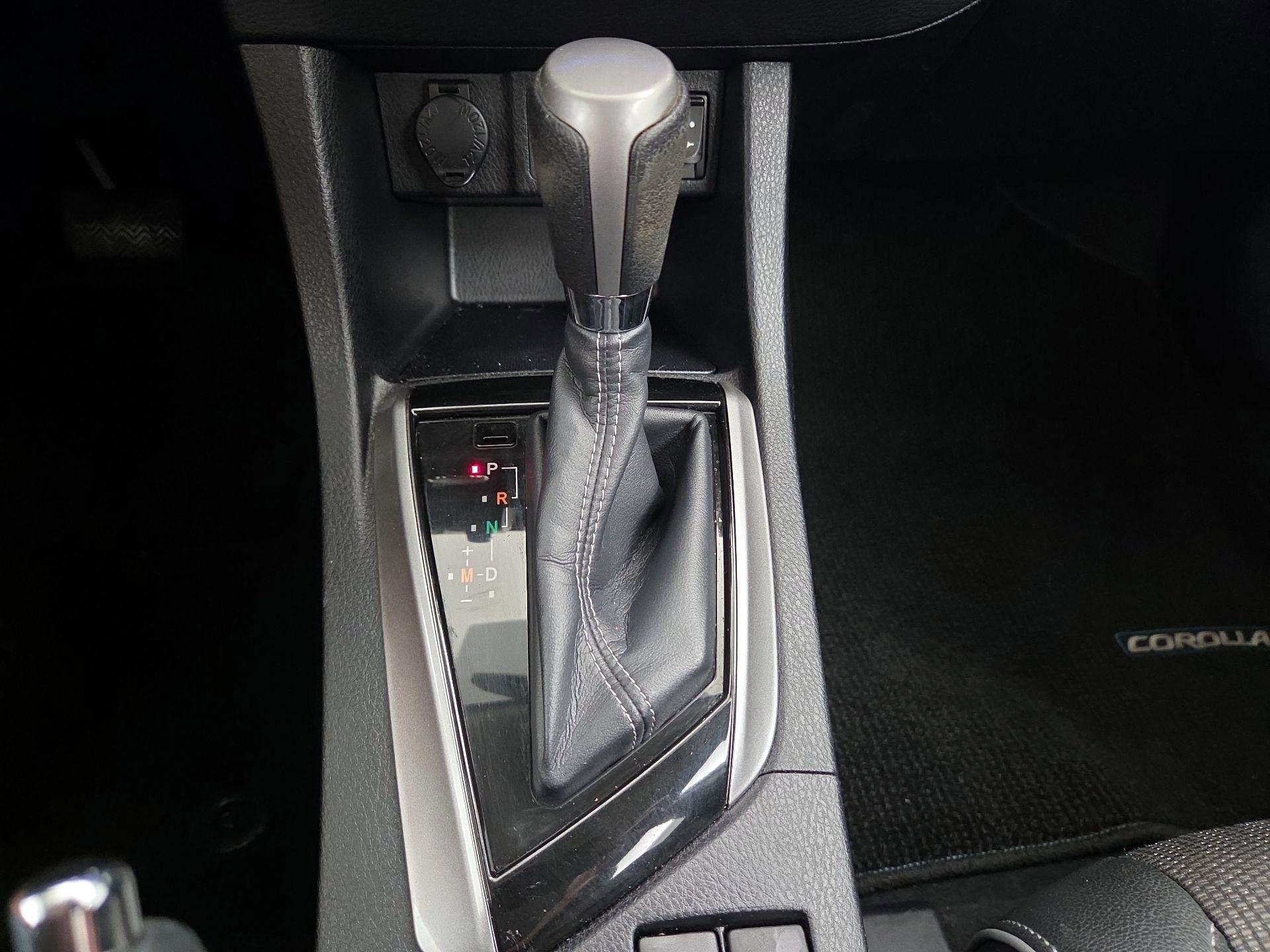 Thumbnail: 2014 Toyota Corolla - 17