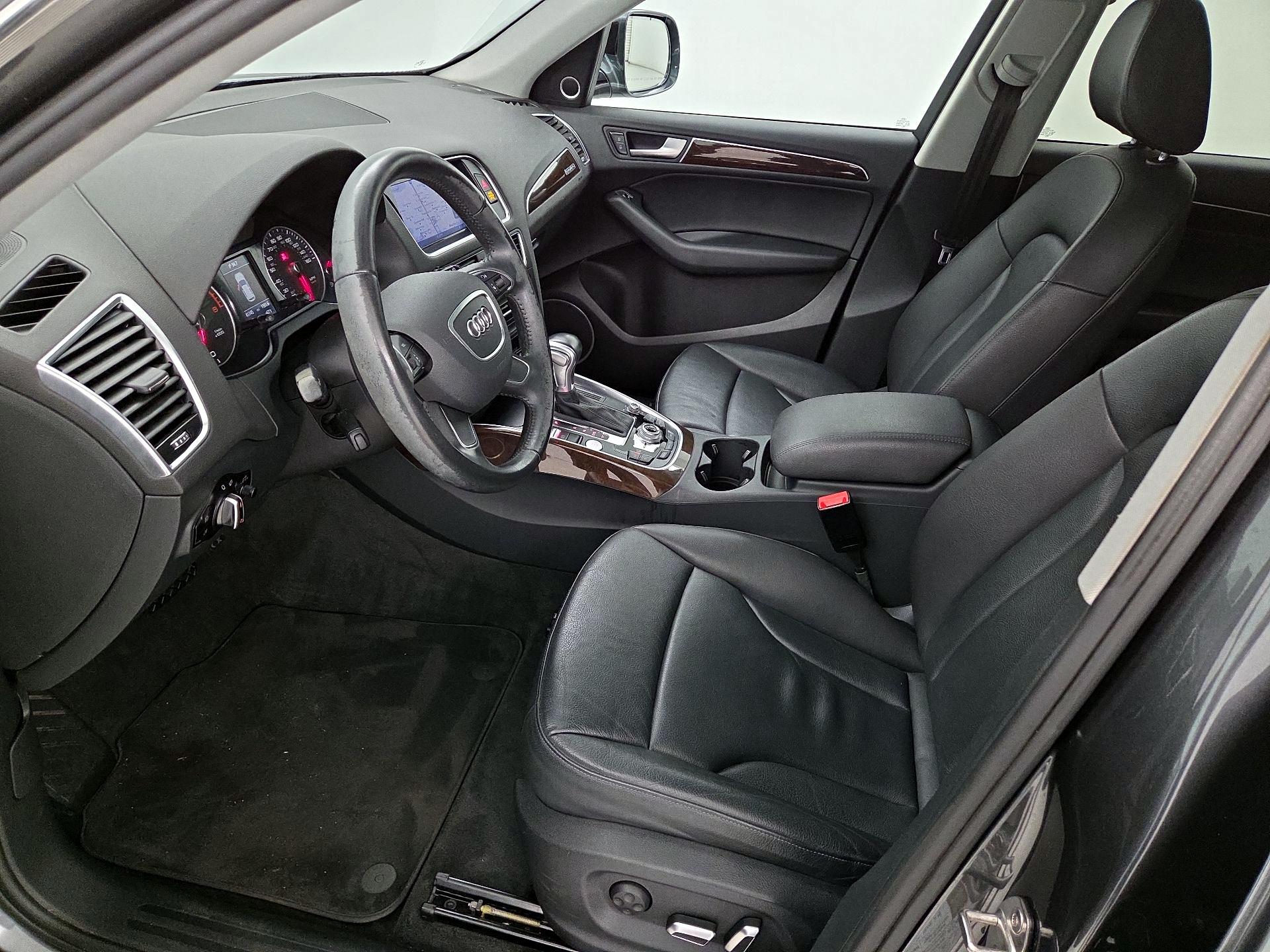 Thumbnail: 2016 Audi Q5 - 11