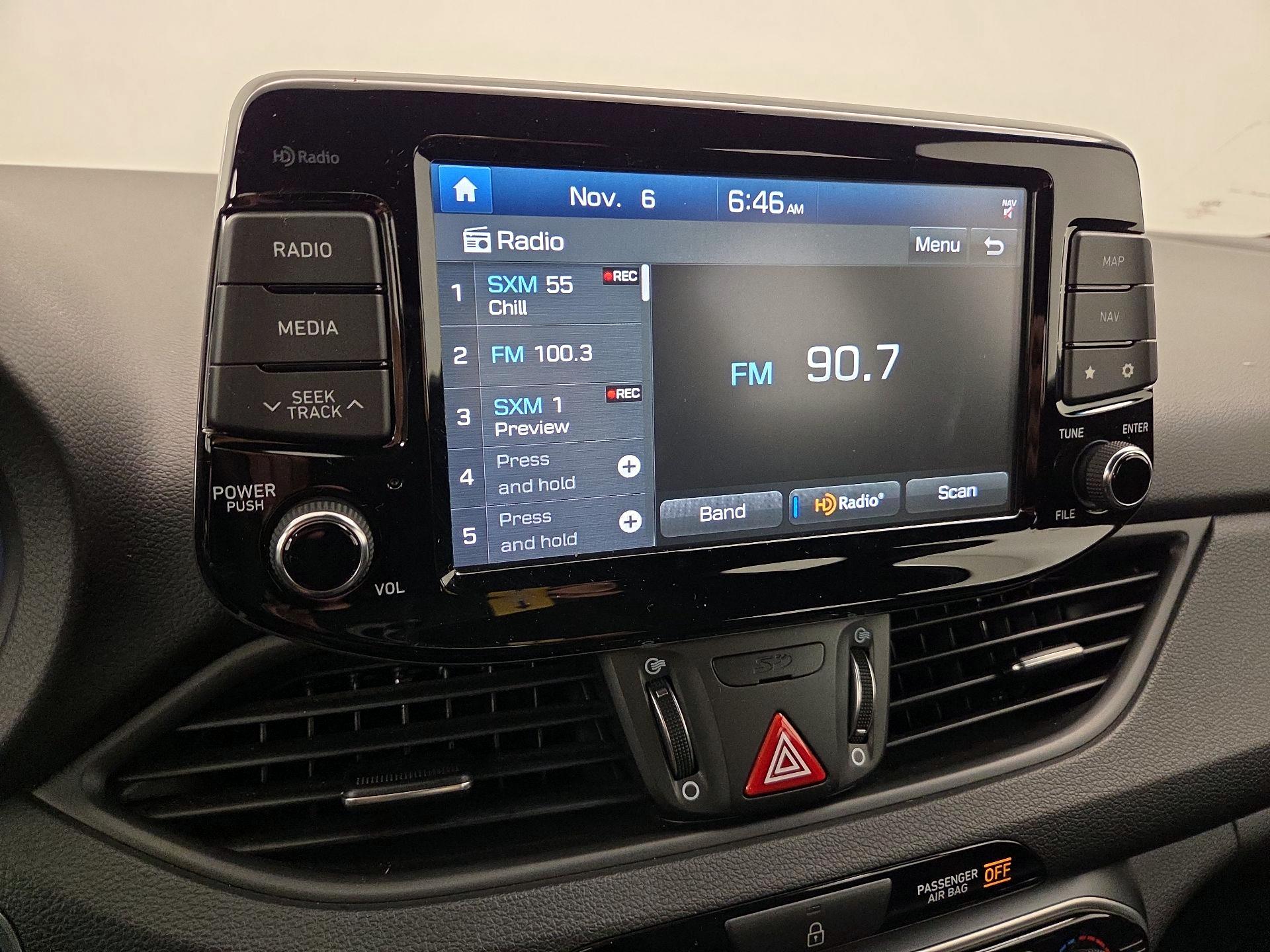 Thumbnail: 2019 Hyundai Elantra - 16