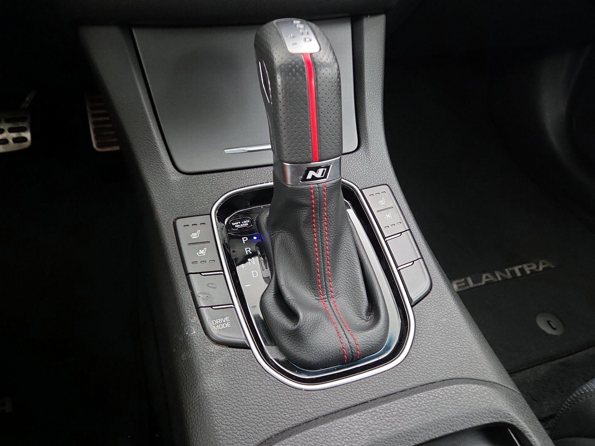 Thumbnail: 2019 Hyundai Elantra - 18