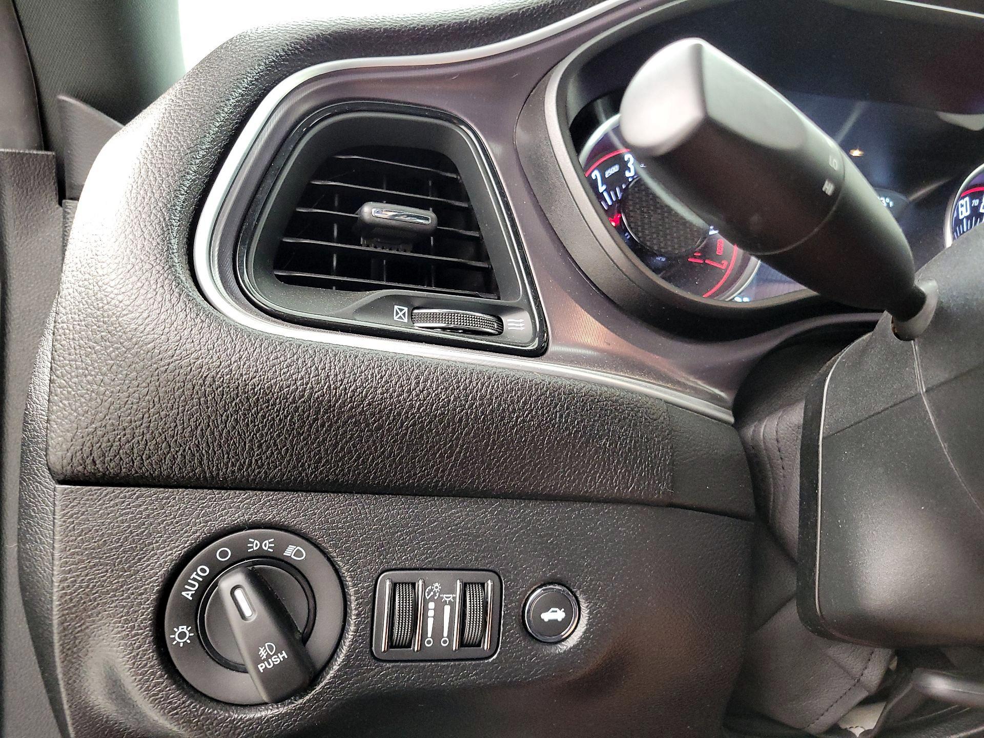 Thumbnail: 2020 Dodge Challenger - 13